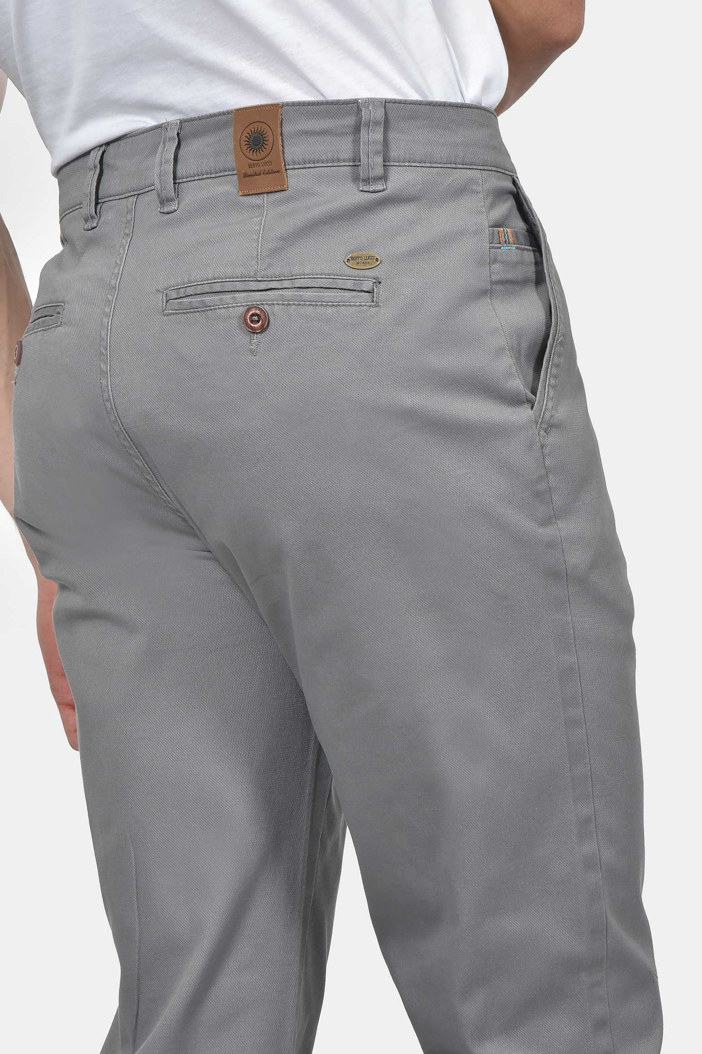 ανδρικό-chinos-παντελόνι-normal-fit-με-ελαστική-άνεση-&-σύγχρονη-γραμμή