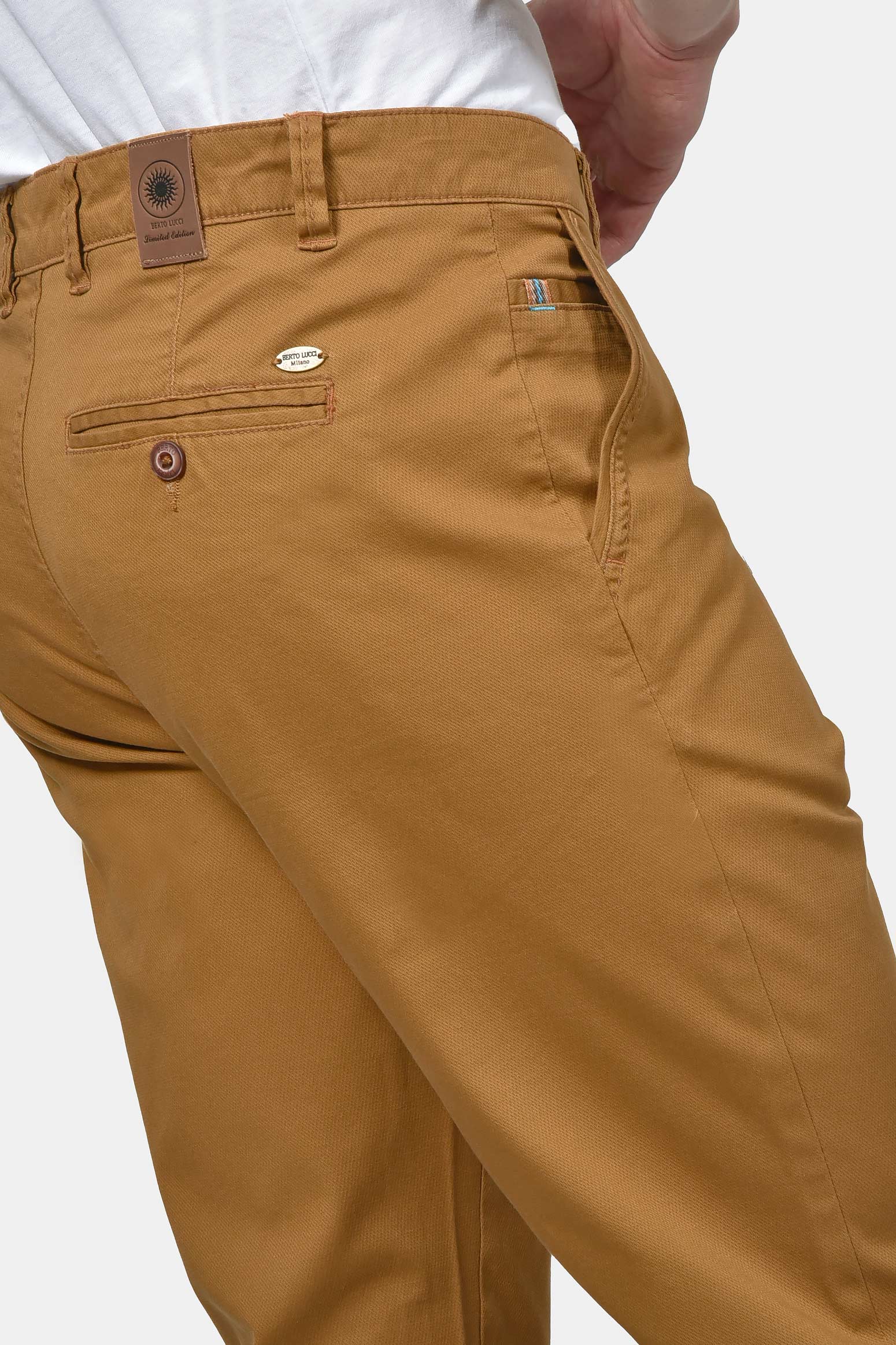 ανδρικό-chinos-παντελόνι-normal-fit-με-ελαστική-άνεση-&-σύγχρονη-γραμμή