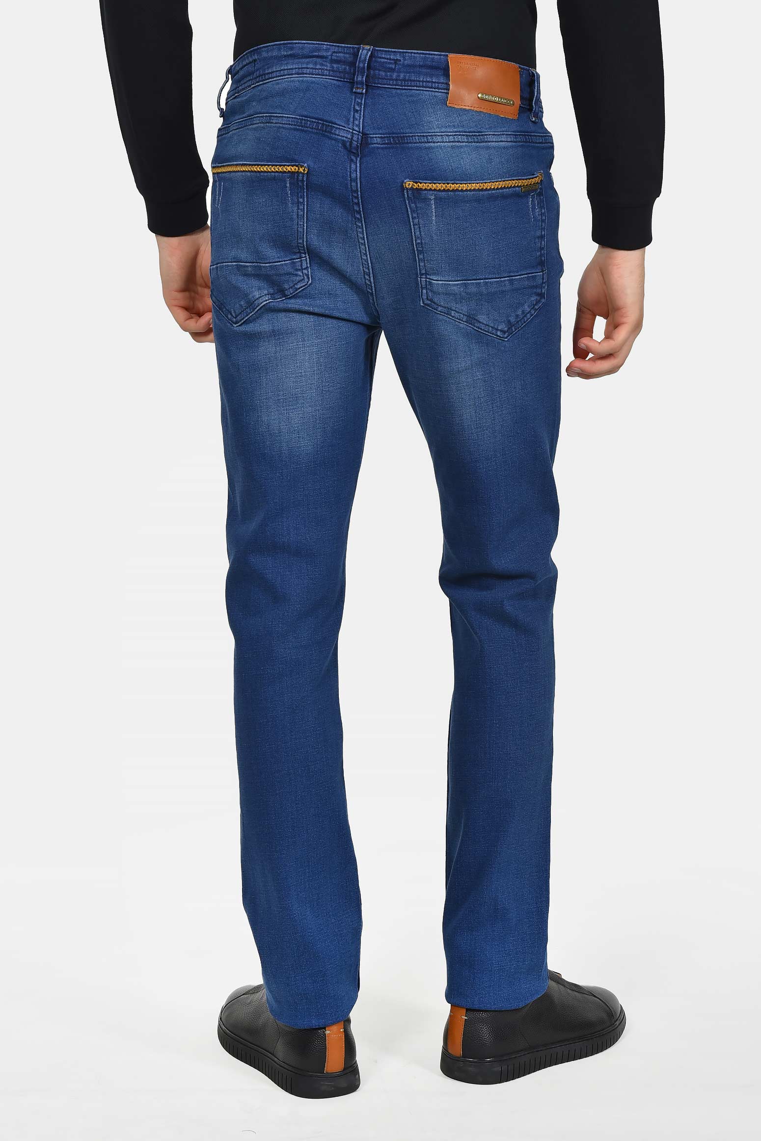 ανδρικό-τζιν-παντελόνι-regular-fit-με-ελαφριά-ξεβάμματα