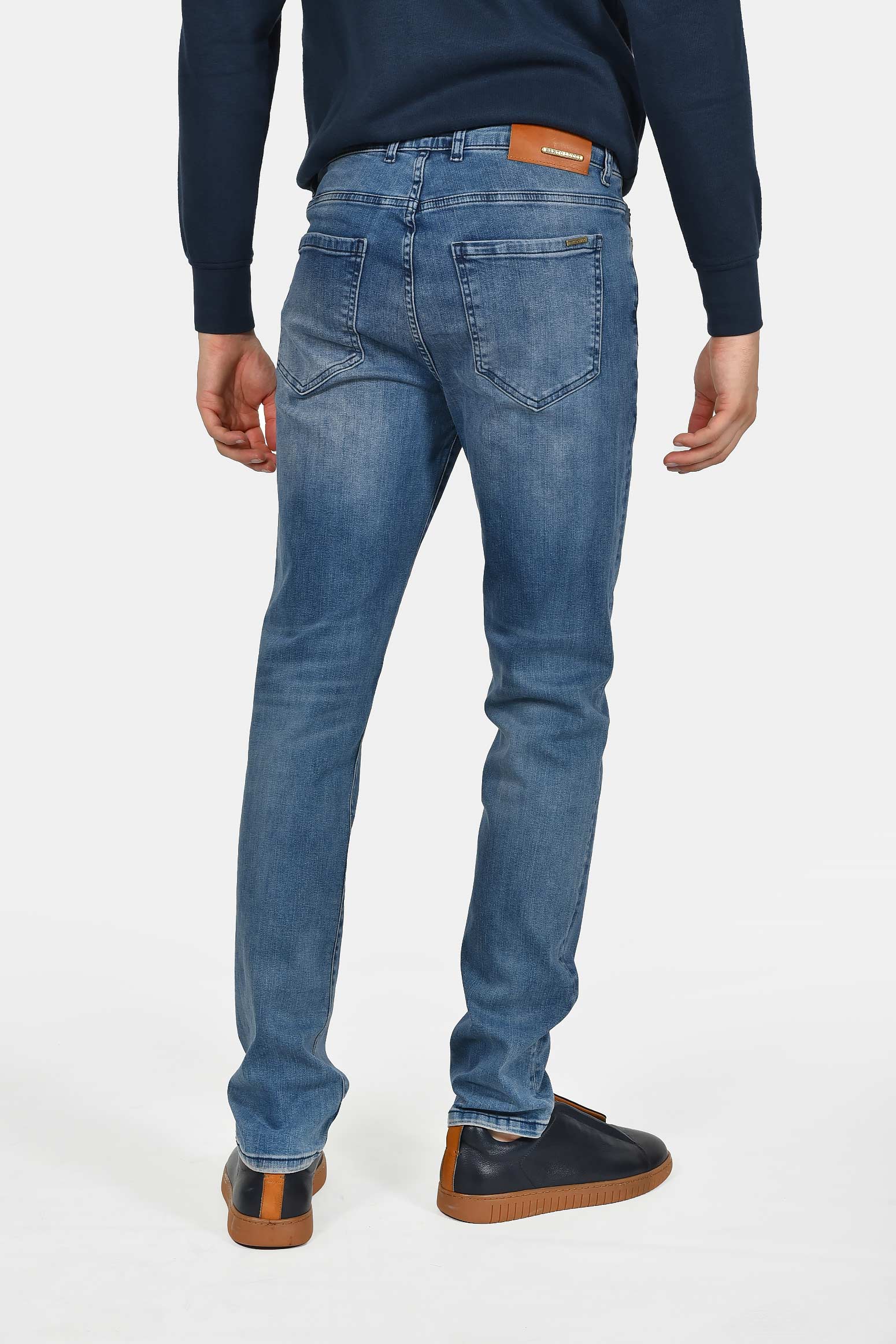 ανδρικό-τζιν-παντελόνι-regular-fit-με-ξεβαμμένο-εφέ