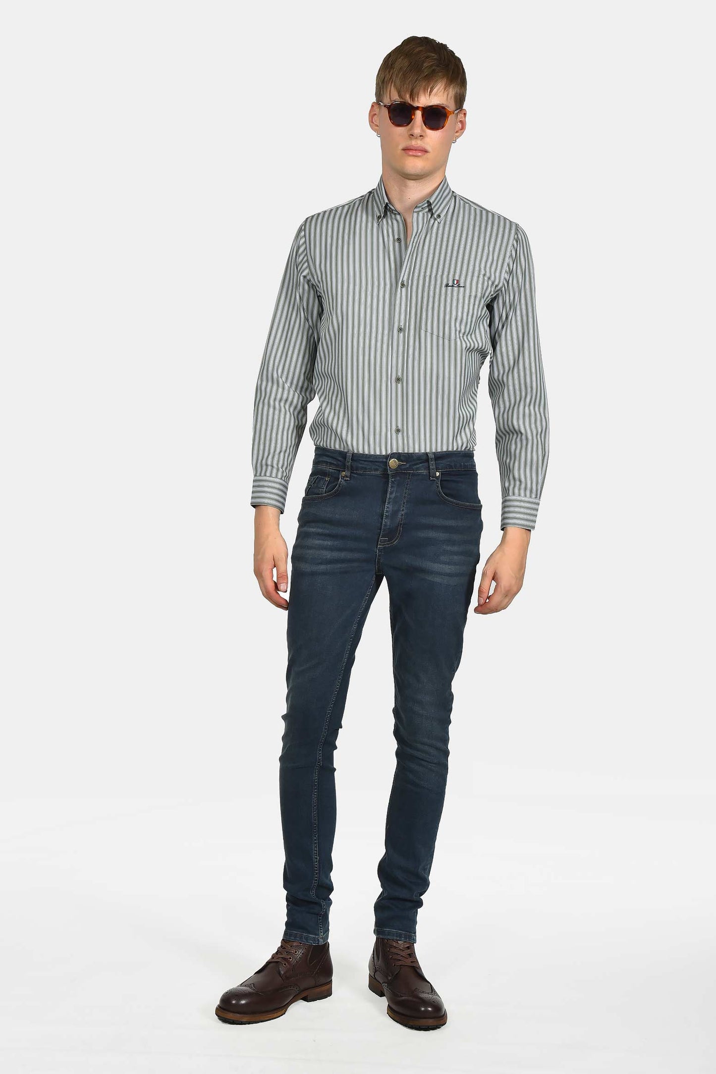 ανδρικό-τζιν-παντελόνι-slim-fit-με-ελαφρύ-ξέβαμμα