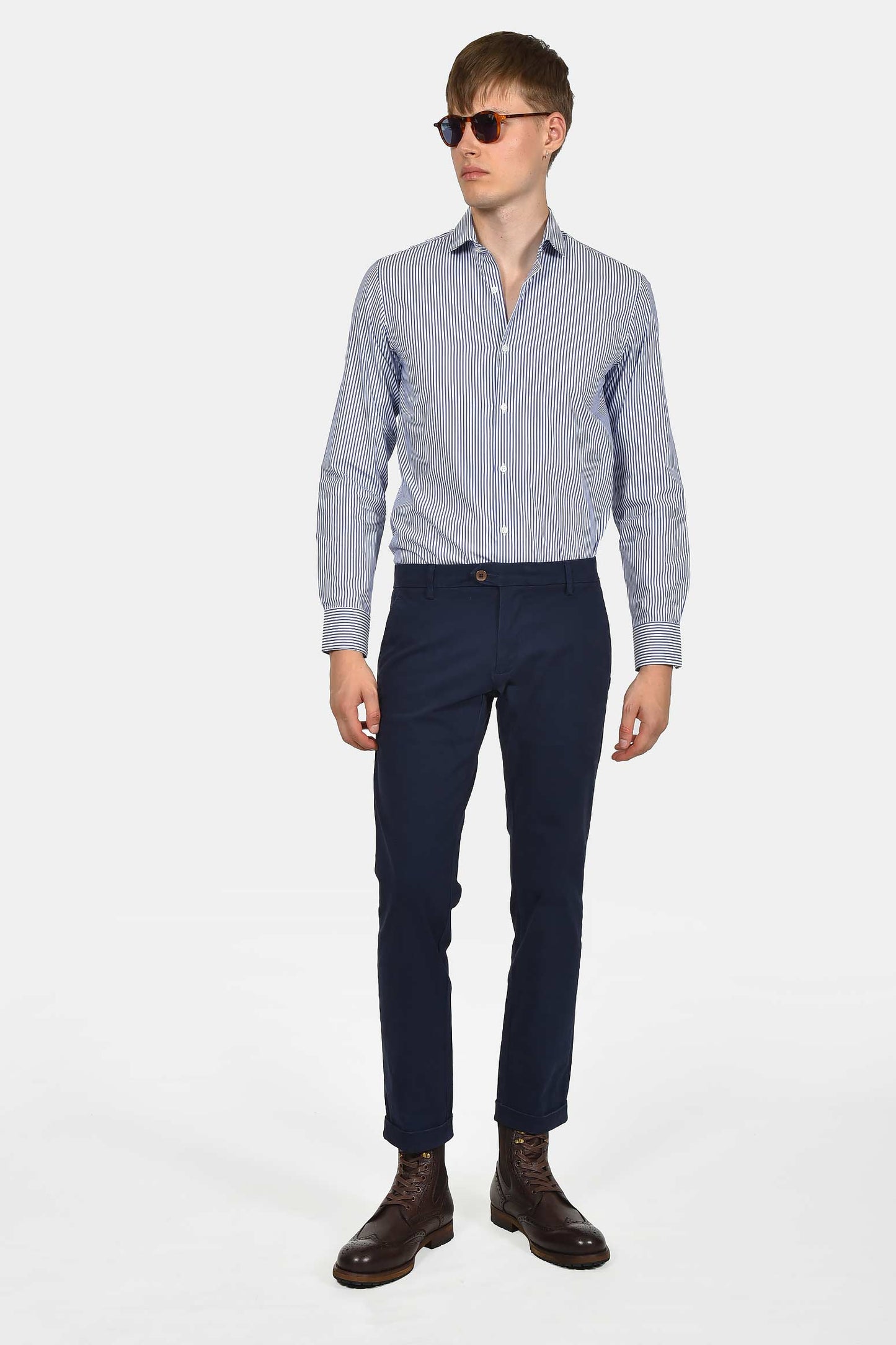 ανδρικό-παντελόνι-chinos-classic-fit-άνετη-και-σταθερή-εφαρμογή