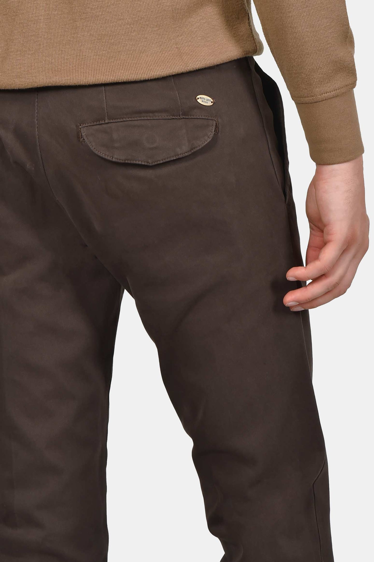 ανδρικό-παντελόνι-chinos-classic-fit-άνετη-και-σταθερή-εφαρμογή