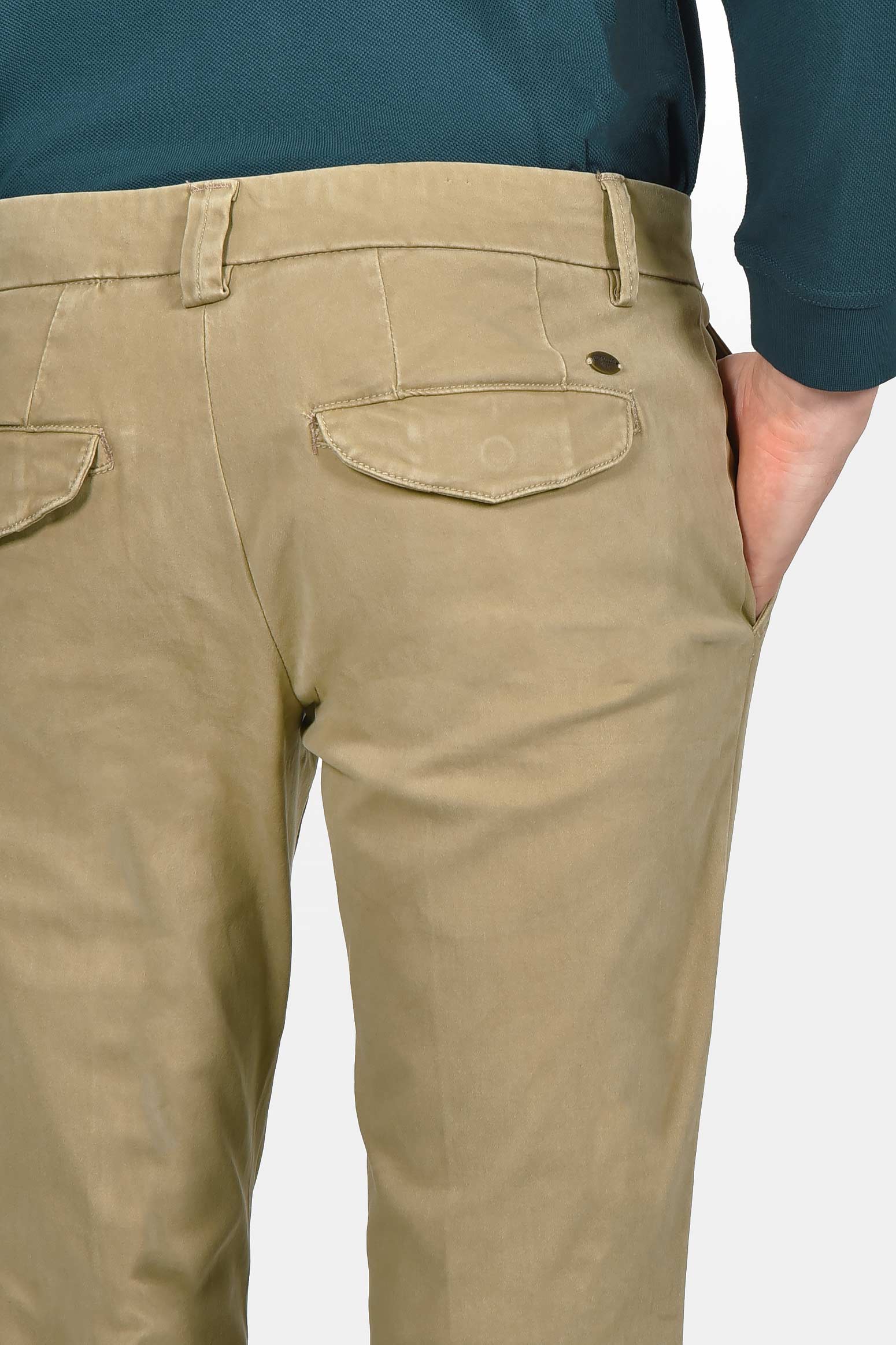 ανδρικό-παντελόνι-chinos-classic-fit-άνετη-και-σταθερή-εφαρμογή