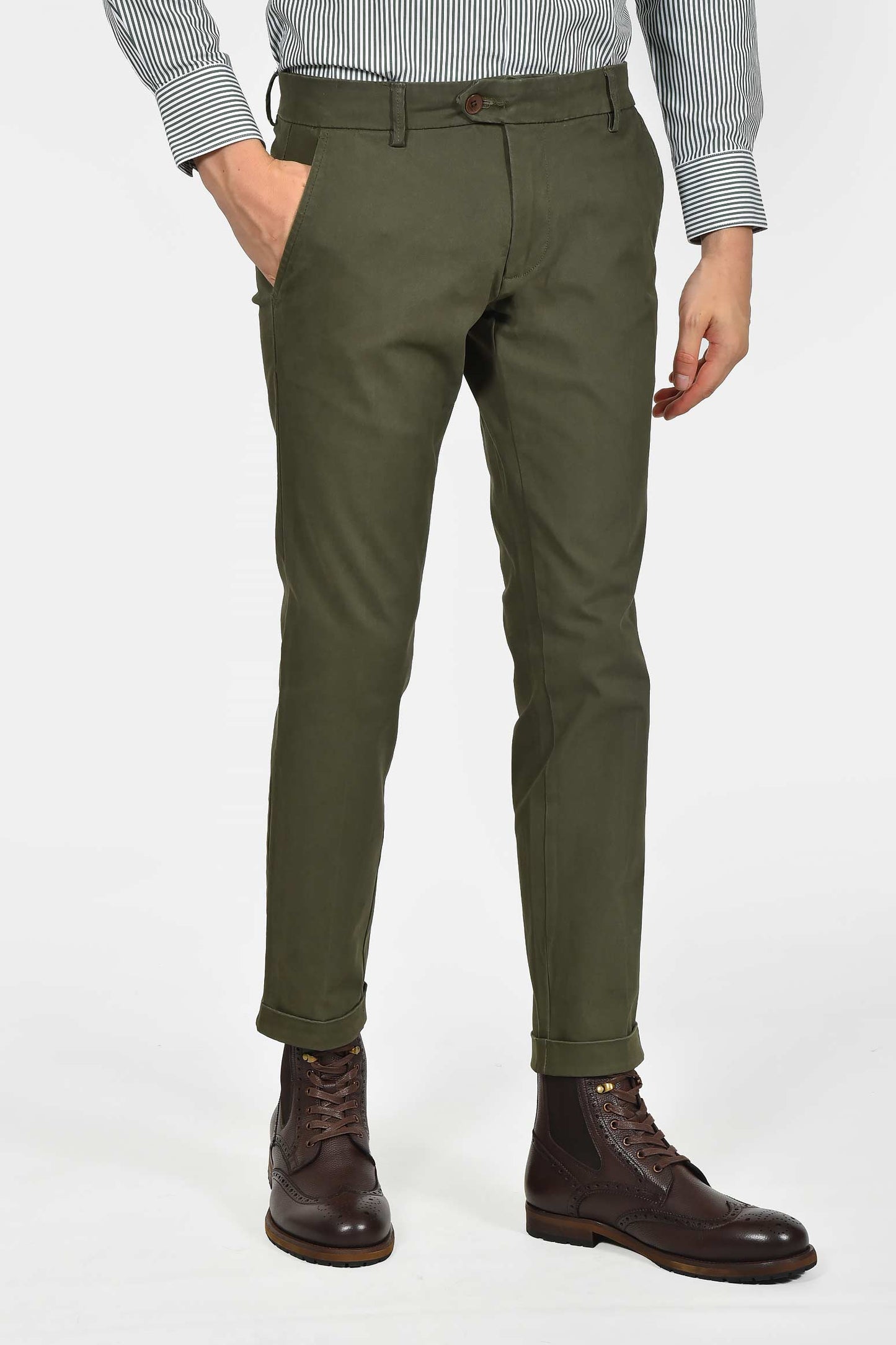 ανδρικό-παντελόνι-chinos-classic-fit-άνετη-και-σταθερή-εφαρμογή