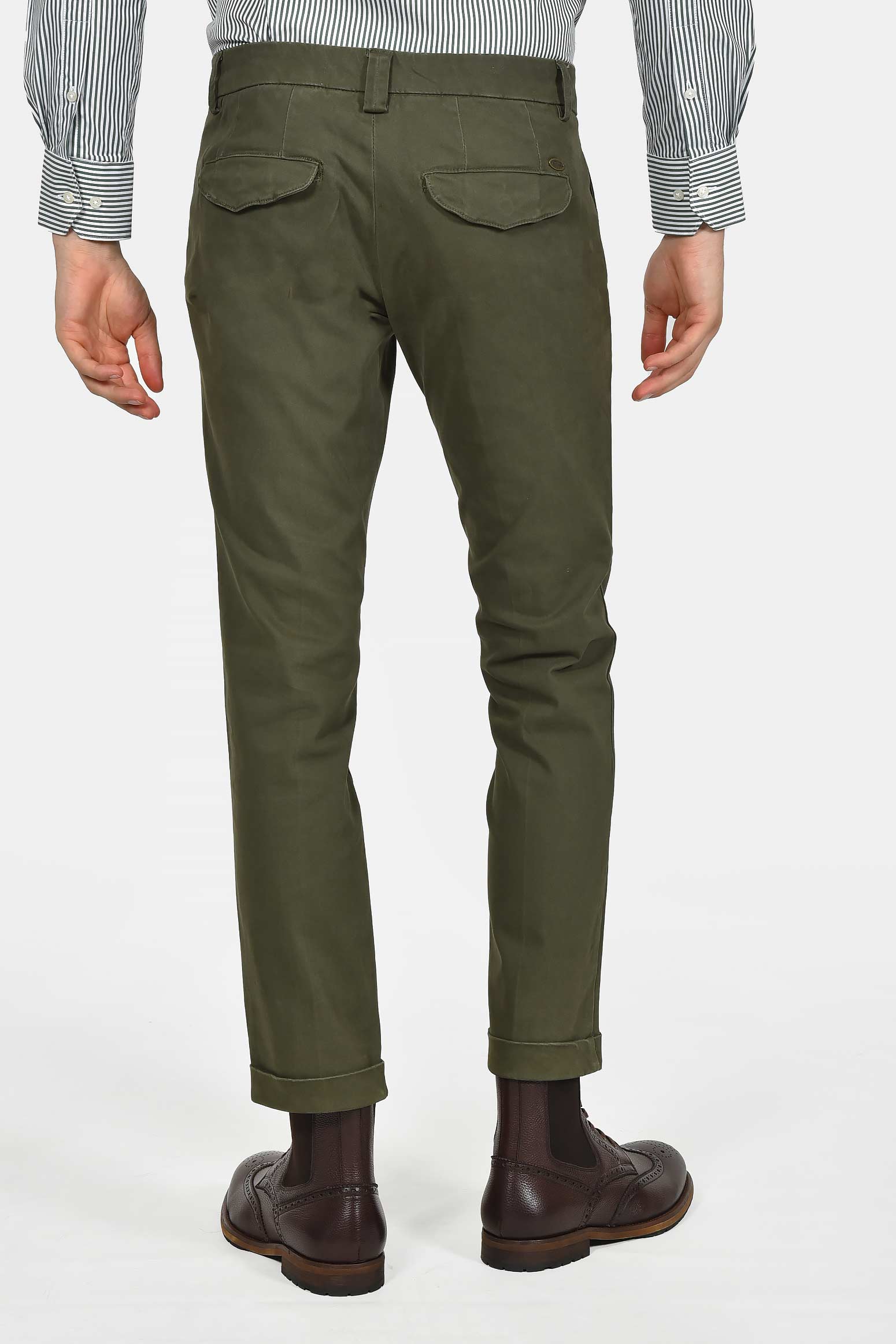 ανδρικό-παντελόνι-chinos-classic-fit-άνετη-και-σταθερή-εφαρμογή