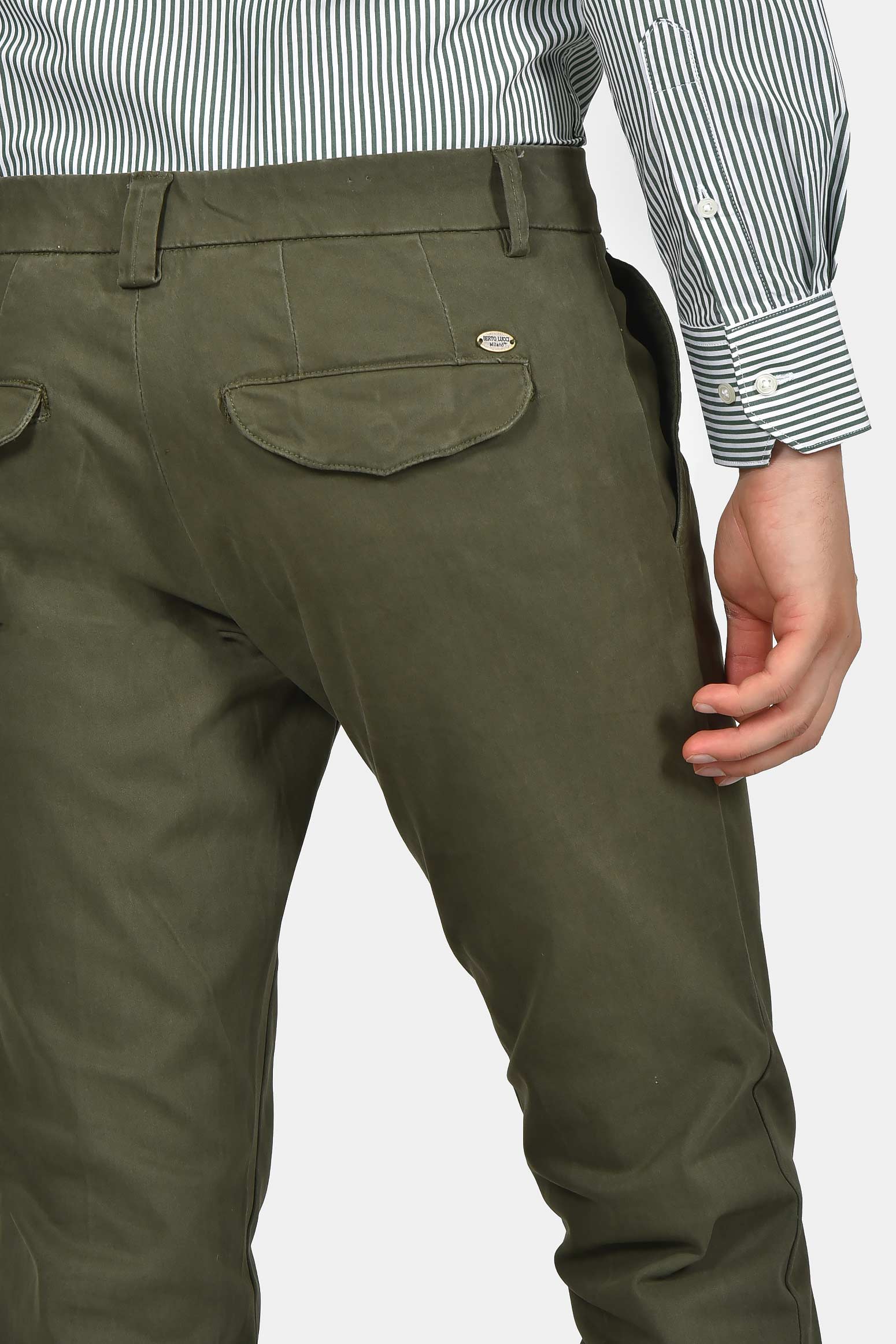 ανδρικό-παντελόνι-chinos-classic-fit-άνετη-και-σταθερή-εφαρμογή