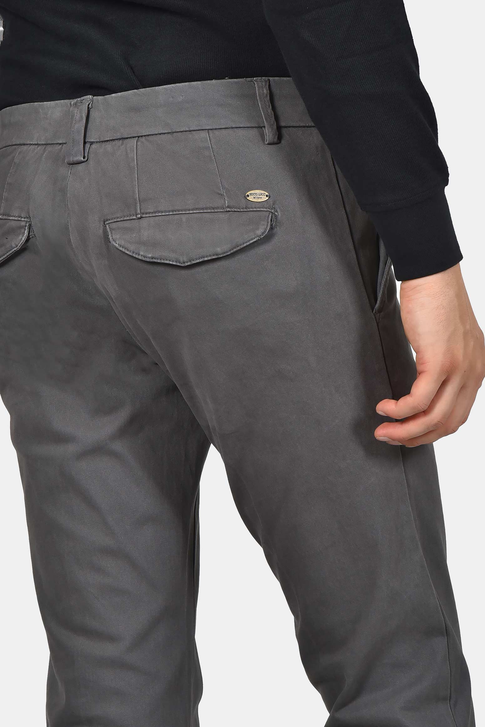 ανδρικό-παντελόνι-chinos-classic-fit-άνετη-και-σταθερή-εφαρμογή