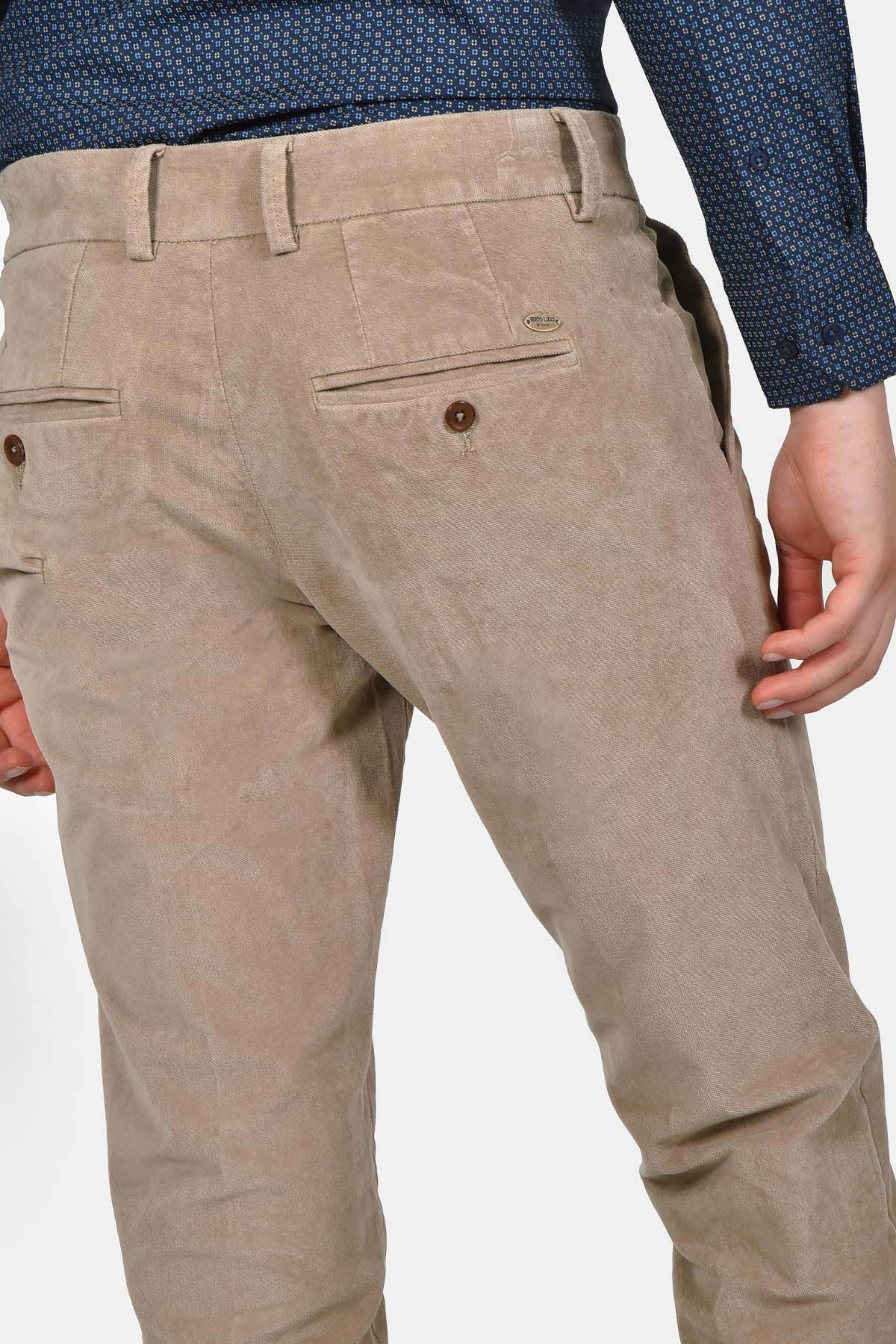 ανδρικό-chinos-παντελόνι-classic-fit-με-μαλακή-υφή