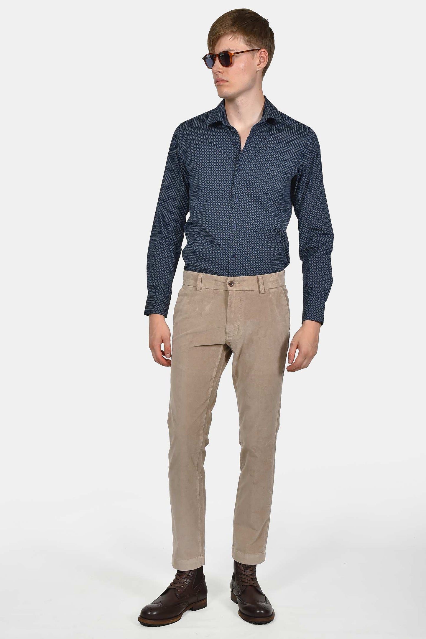 ανδρικό-chinos-παντελόνι-classic-fit-με-μαλακή-υφή