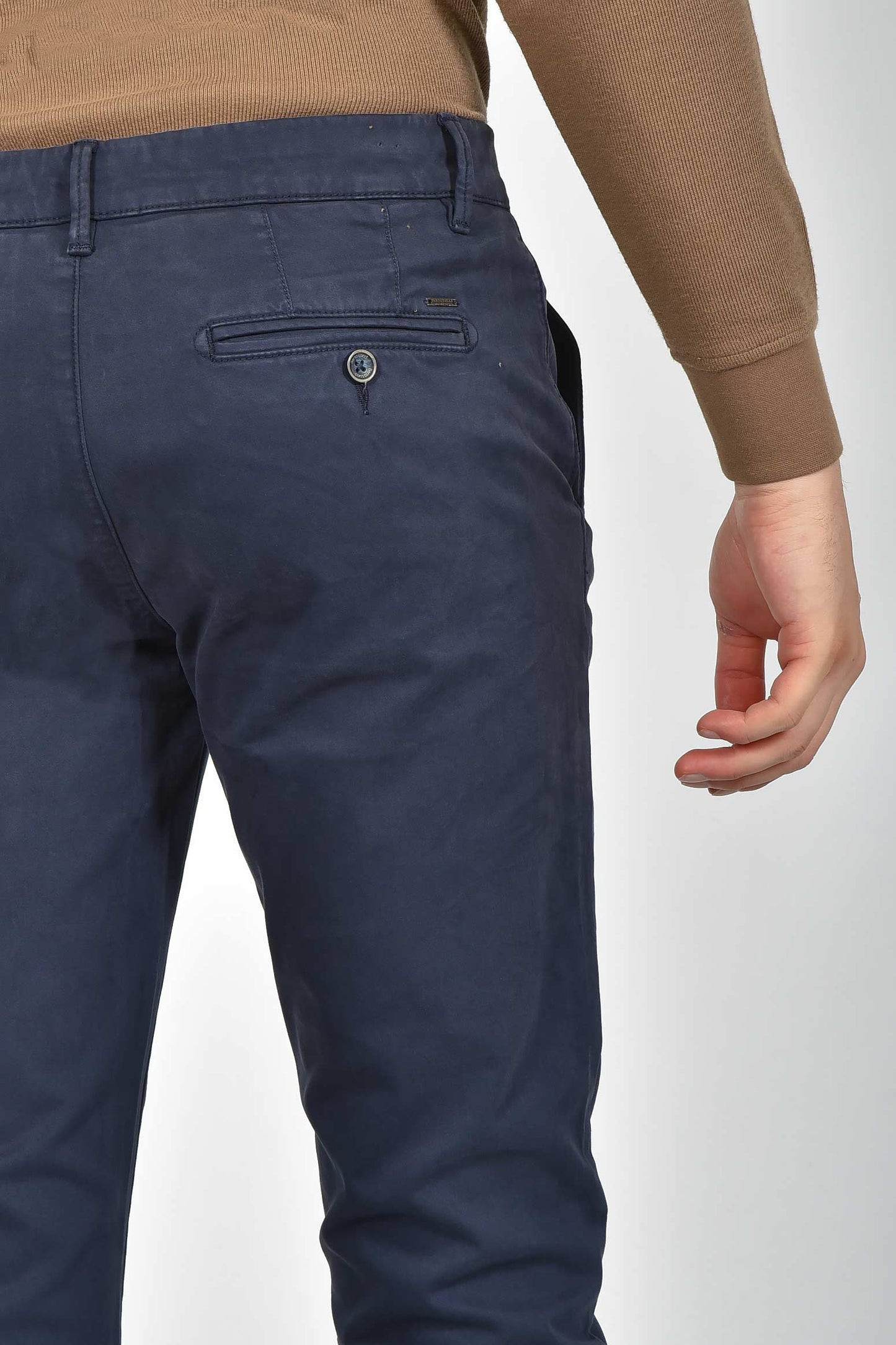 ανδρικό-βαμβακερό-chinos-παντελόνι-σε-στενή-γραμμή