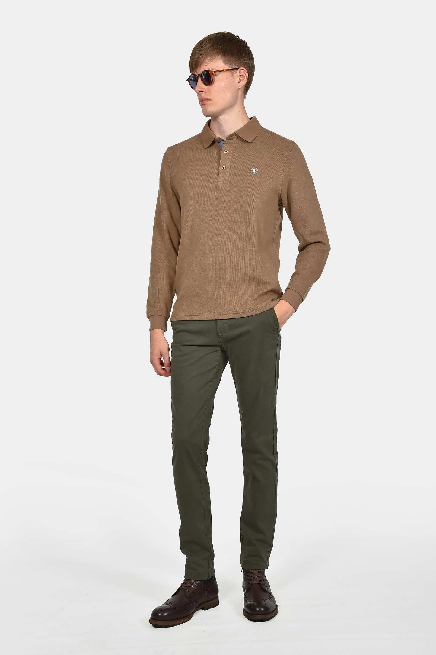 ανδρικό-βαμβακερό-chinos-παντελόνι-σε-στενή-γραμμή