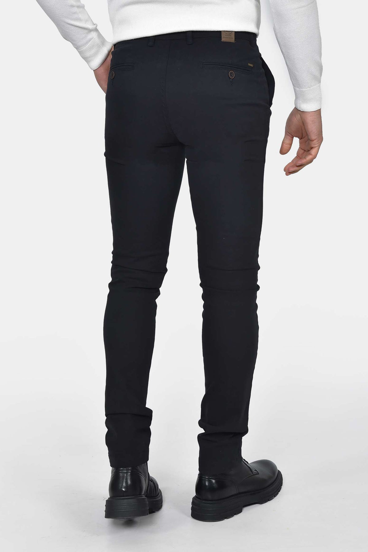 ανδρικό-chinos-παντελόνι-βαμβακερό-normal-fit-που-συνδυάζεται-με-κάθε-εμφάνιση
