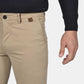 ανδρικό-chinos-παντελόνι-βαμβακερό-normal-fit-που-συνδυάζεται-με-κάθε-εμφάνιση