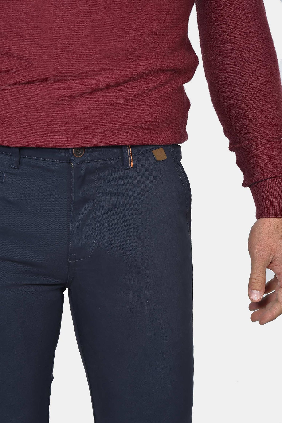 ανδρικό-chinos-παντελόνι-βαμβακερό-normal-fit-που-συνδυάζεται-με-κάθε-εμφάνιση