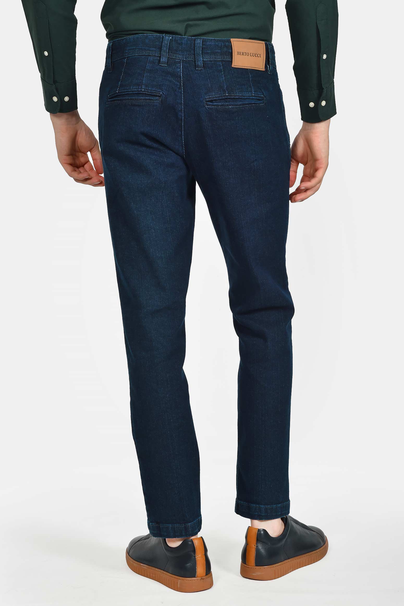 ανδρικό-τζιν-παντελόνι-classic-fit-από-98%-βαμβάκι-και-2%-ελαστίνη-άνεση-και-φυσική-ελαστικότητα