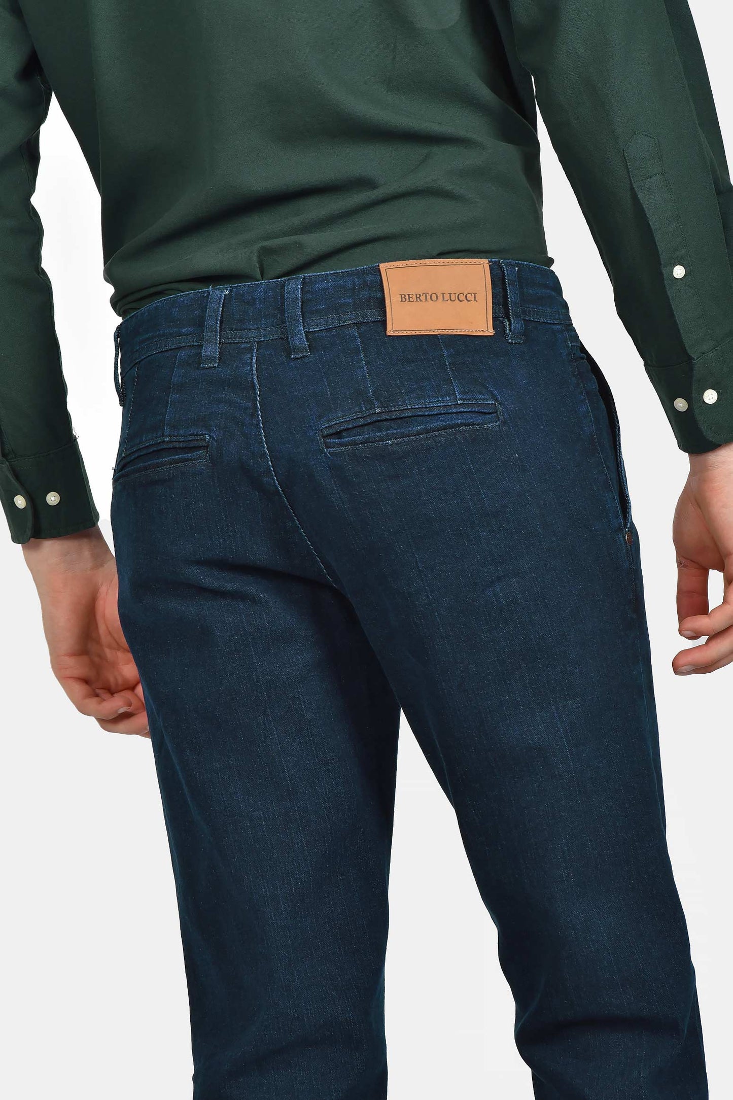 ανδρικό-τζιν-παντελόνι-classic-fit-από-98%-βαμβάκι-και-2%-ελαστίνη-άνεση-και-φυσική-ελαστικότητα