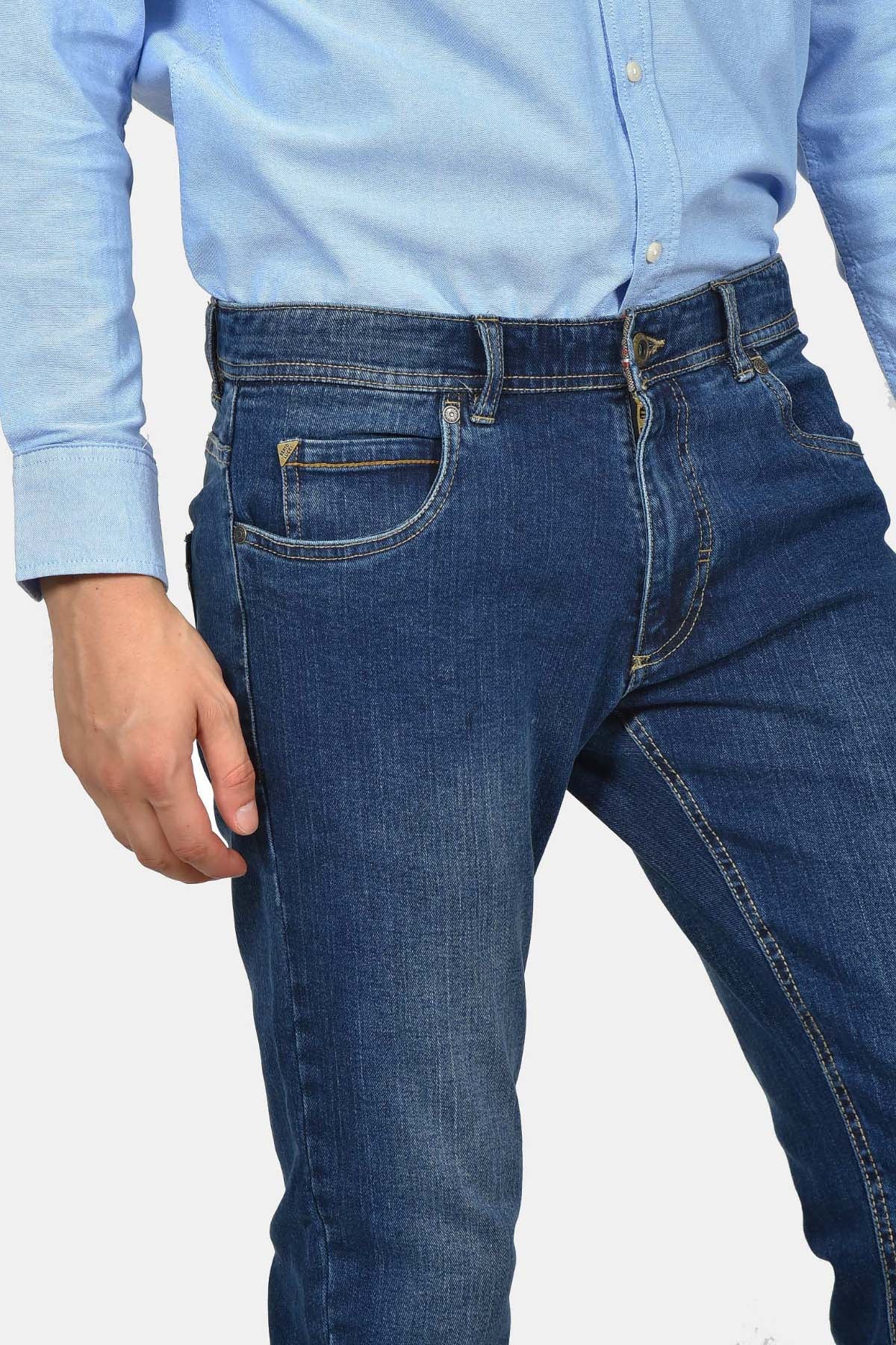 ανδρικό-τζιν-παντελόνι-classic-fit-από-βαμβακερό-ύφασμα-φυσική-ελαστικότητα-και-σταθερή-εφαρμογή