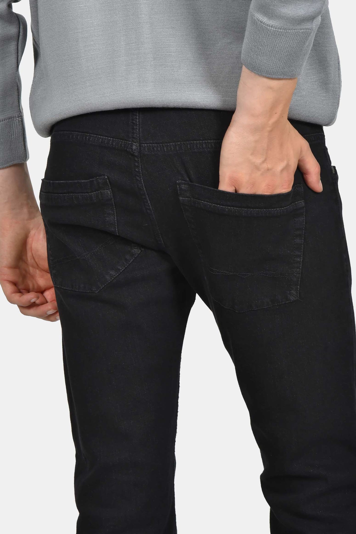 ανδρικό-τζιν-παντελόνι-classic-fit-από-βαμβακερό-ύφασμα-απαλό-στην-αφή-με-φυσική-ελαστικότητα