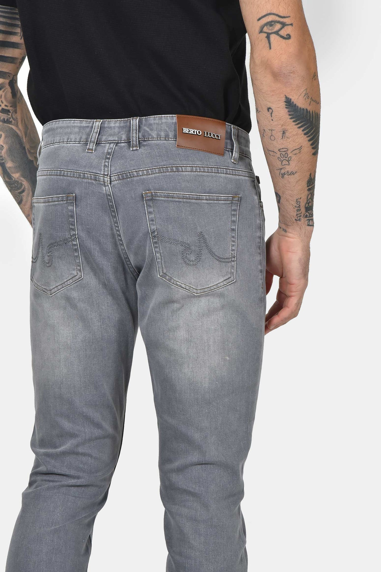 ανδρικό-τζιν-παντελόνι-slim-fit-με-faded-εφέ-&-σύγχρονο-denim-style