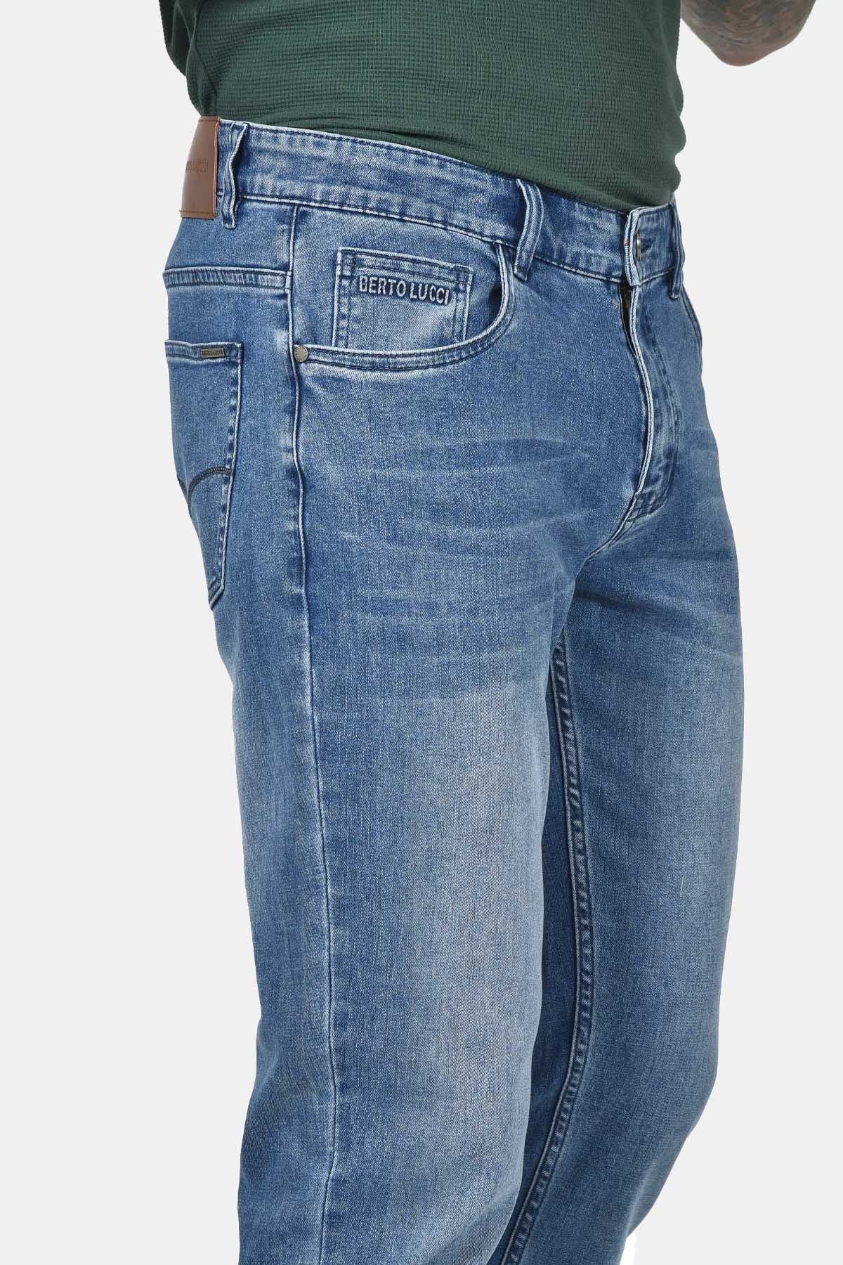 ανδρικό-τζιν-παντελόνι-classic-fit-με-faded-λεπτομέρειες-&-διαχρονικό-denim-style