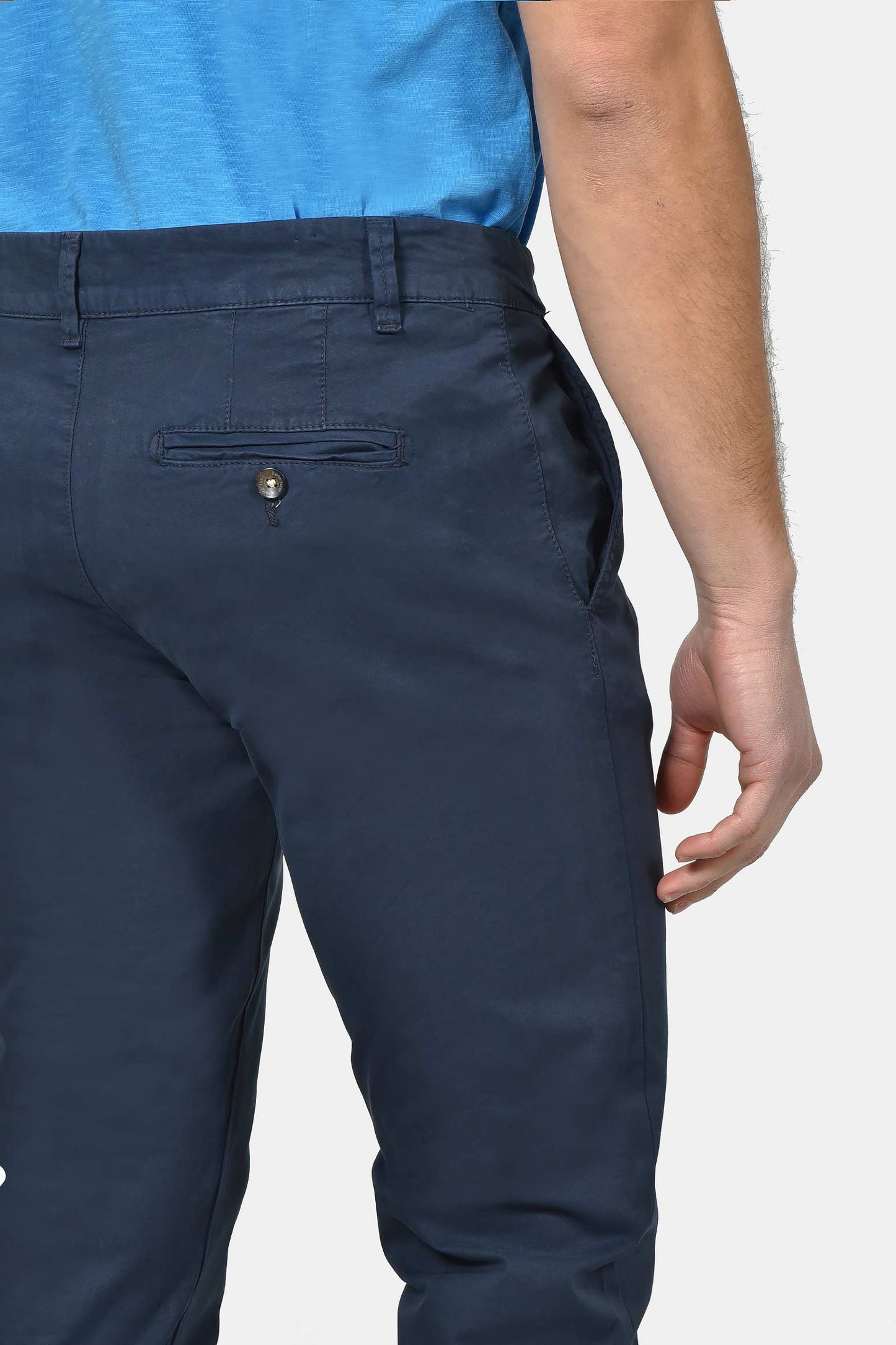 ανδρικό-chinos-παντελόνι-slim-fit-από-βαμβάκι-με-ελαστικότητα-για-άνετη-εφαρμογή