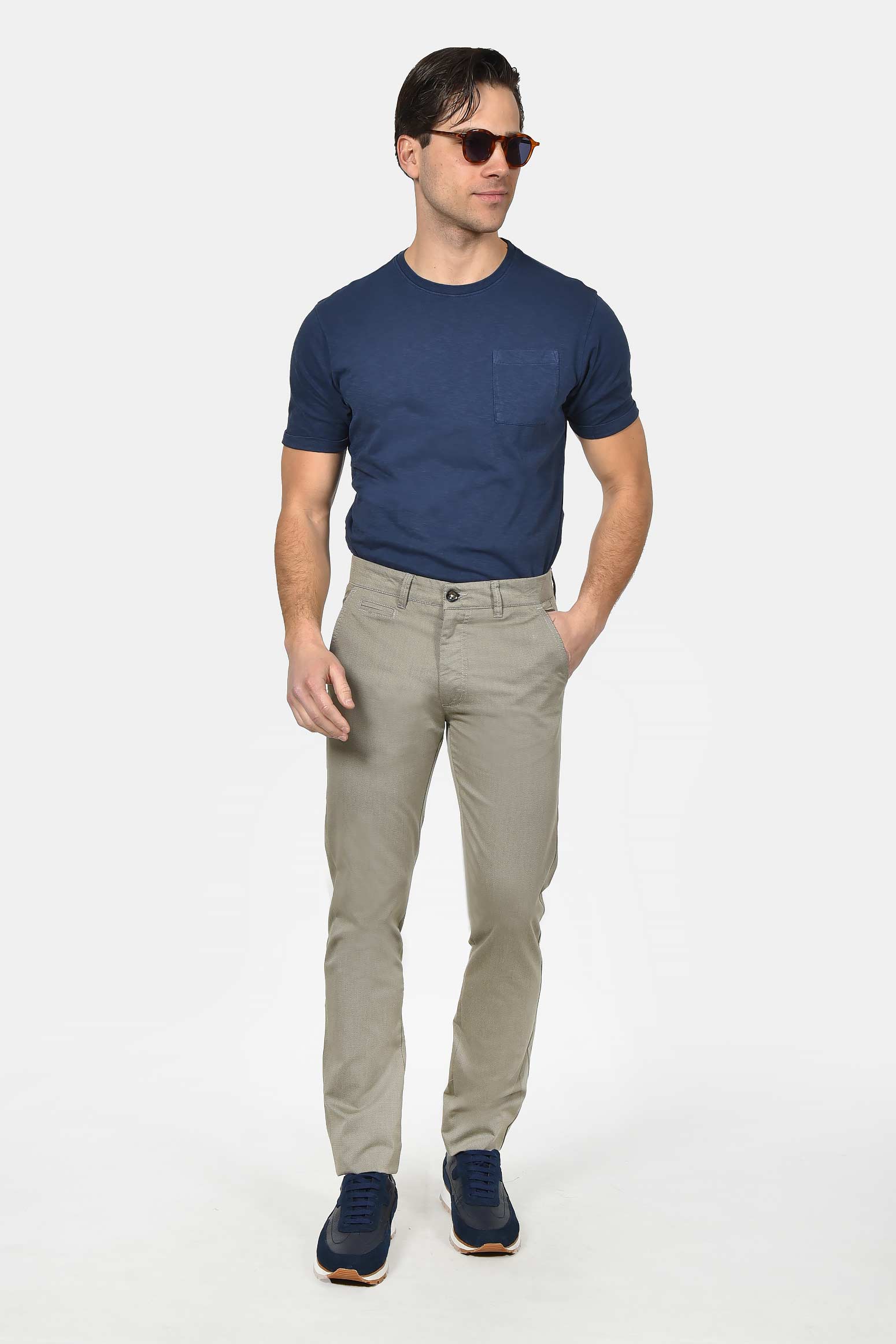 ανδρικό-chinos-παντελόνι-slim-fit-από-βαμβάκι-με-ελαστικότητα-για-άνετη-κίνηση