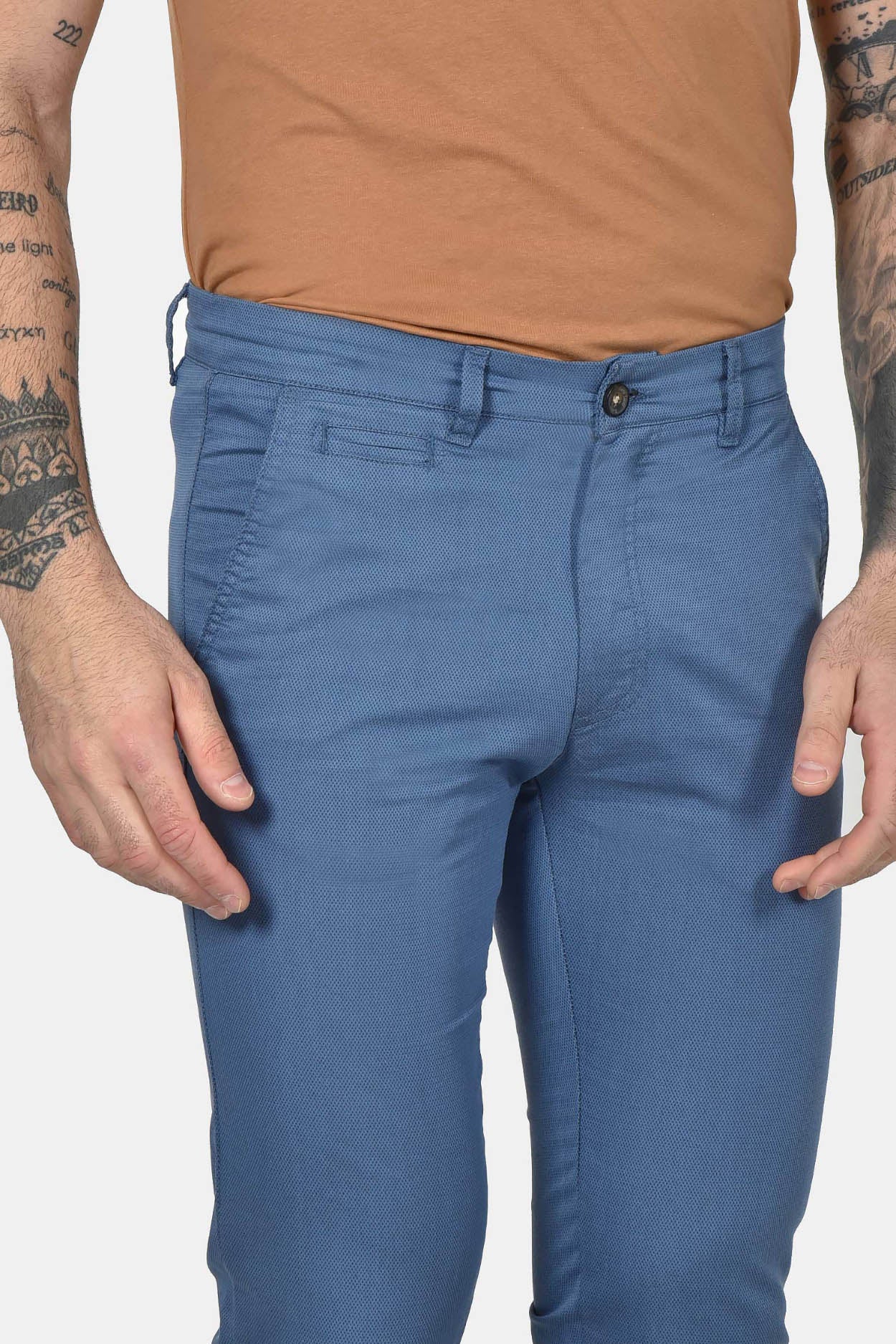 ανδρικό-chinos-παντελόνι-slim-fit-από-βαμβάκι-με-ελαστικότητα-για-άνετη-κίνηση
