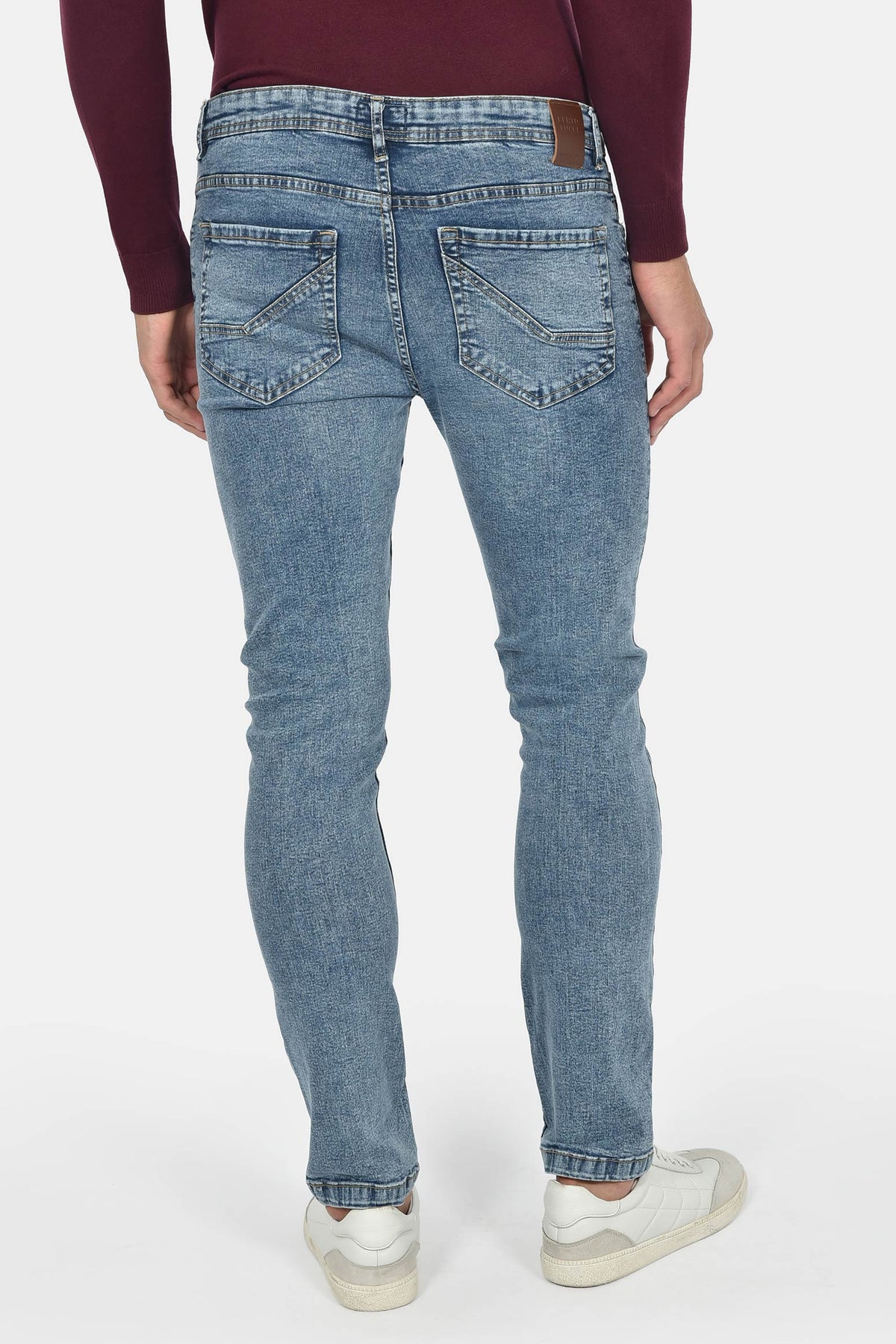 ανδρικό-τζιν-παντελόνι-βαμβακερό-normal-fit-με-vintage-ξέβαμμα-για-μοντέρνο-casual-look