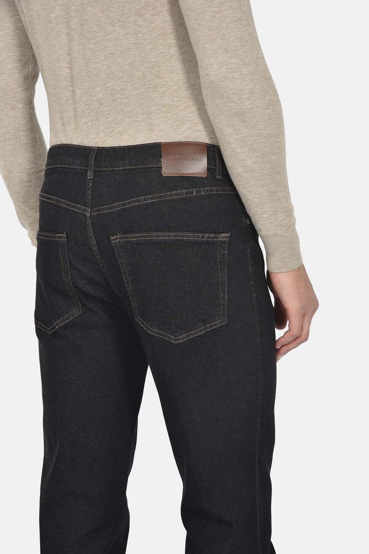 ανδρικό-τζιν-παντελόνι-βαμβακερό-tapered-fit-για-casual-&-smart-εμφανίσεις