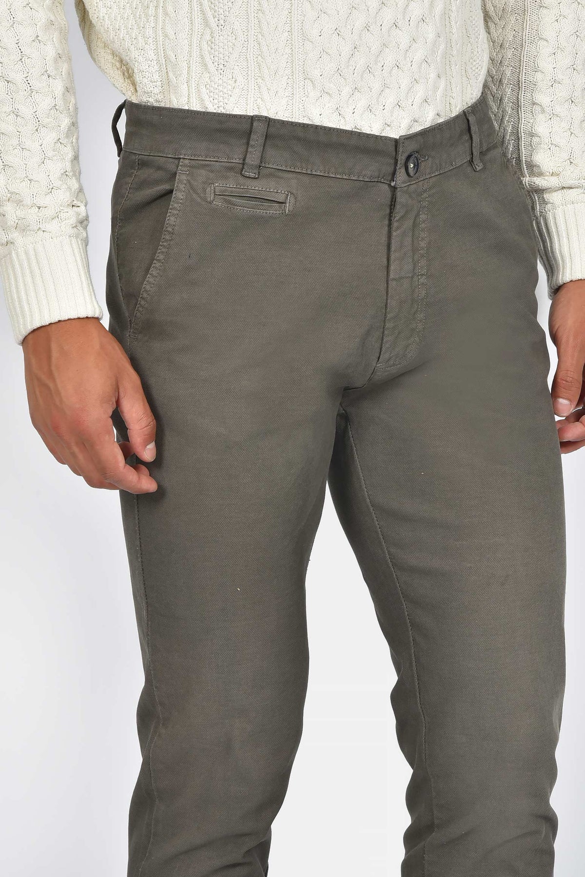 ανδρικό-chinos-παντελόνι-normal-fit-βαμβακερή-άνεση-&-ελευθερία-κινήσεων