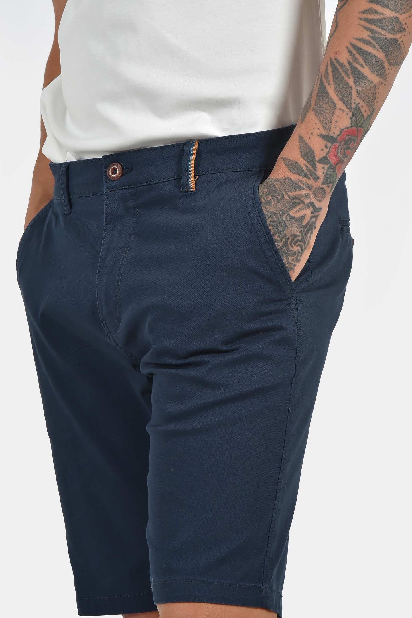 ανδρική-chinos-βερμούδα-βαμβακερή-normal-fit-για-άνετη-καλοκαιρινή-εμφάνιση