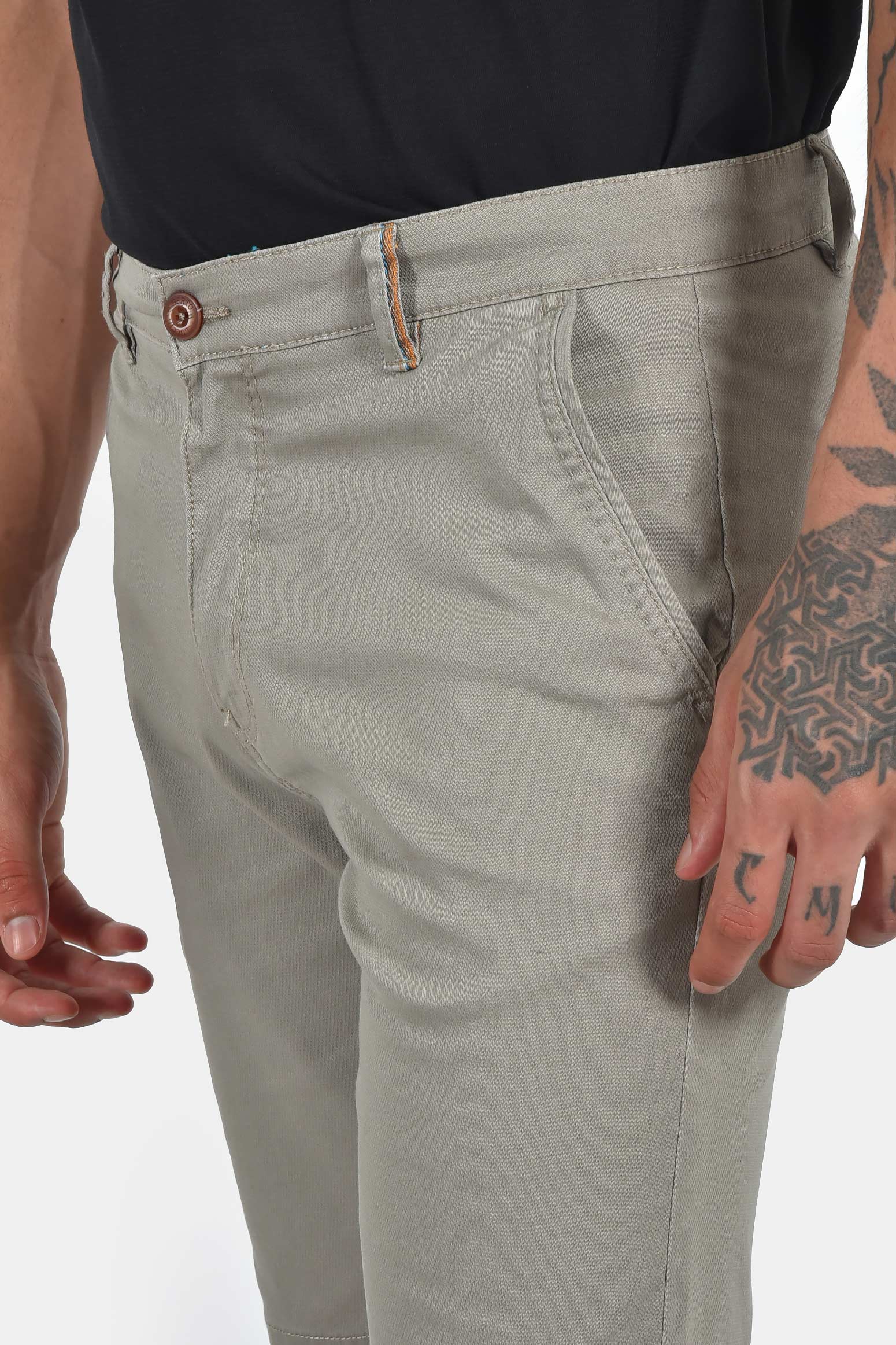 ανδρική-chinos-βερμούδα-βαμβακερή-normal-fit-για-άνετη-καλοκαιρινή-εμφάνιση