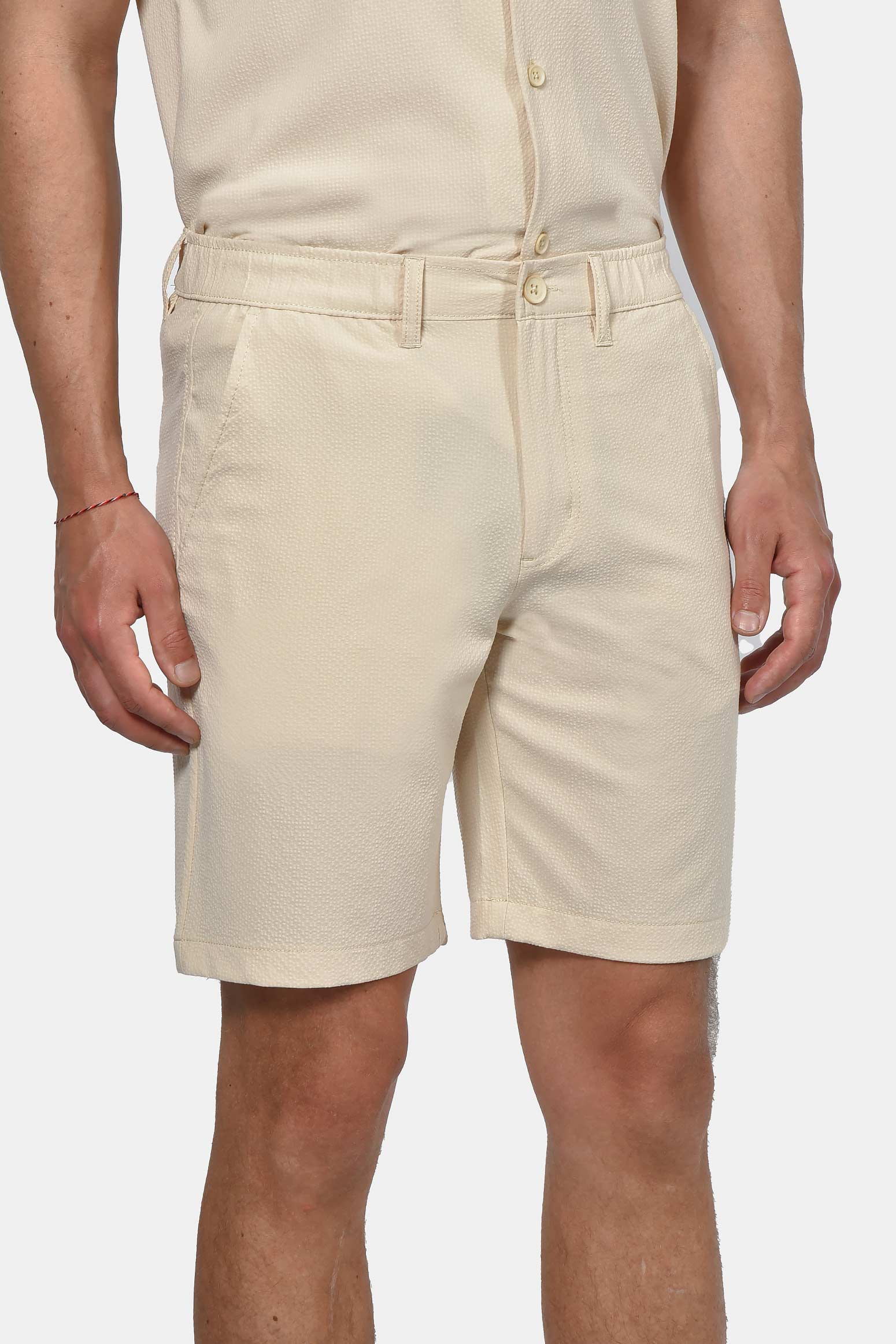 ανδρική-chinos-βερμούδα-normal-fit-με-ελαστική-μέση-&-διακριτή-υφή