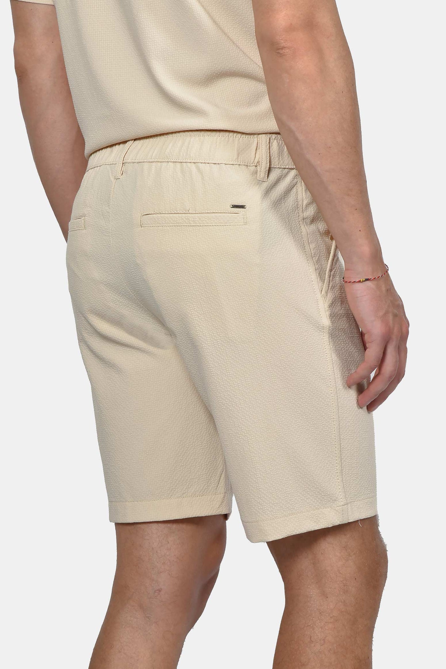 ανδρική-chinos-βερμούδα-normal-fit-με-ελαστική-μέση-&-διακριτή-υφή