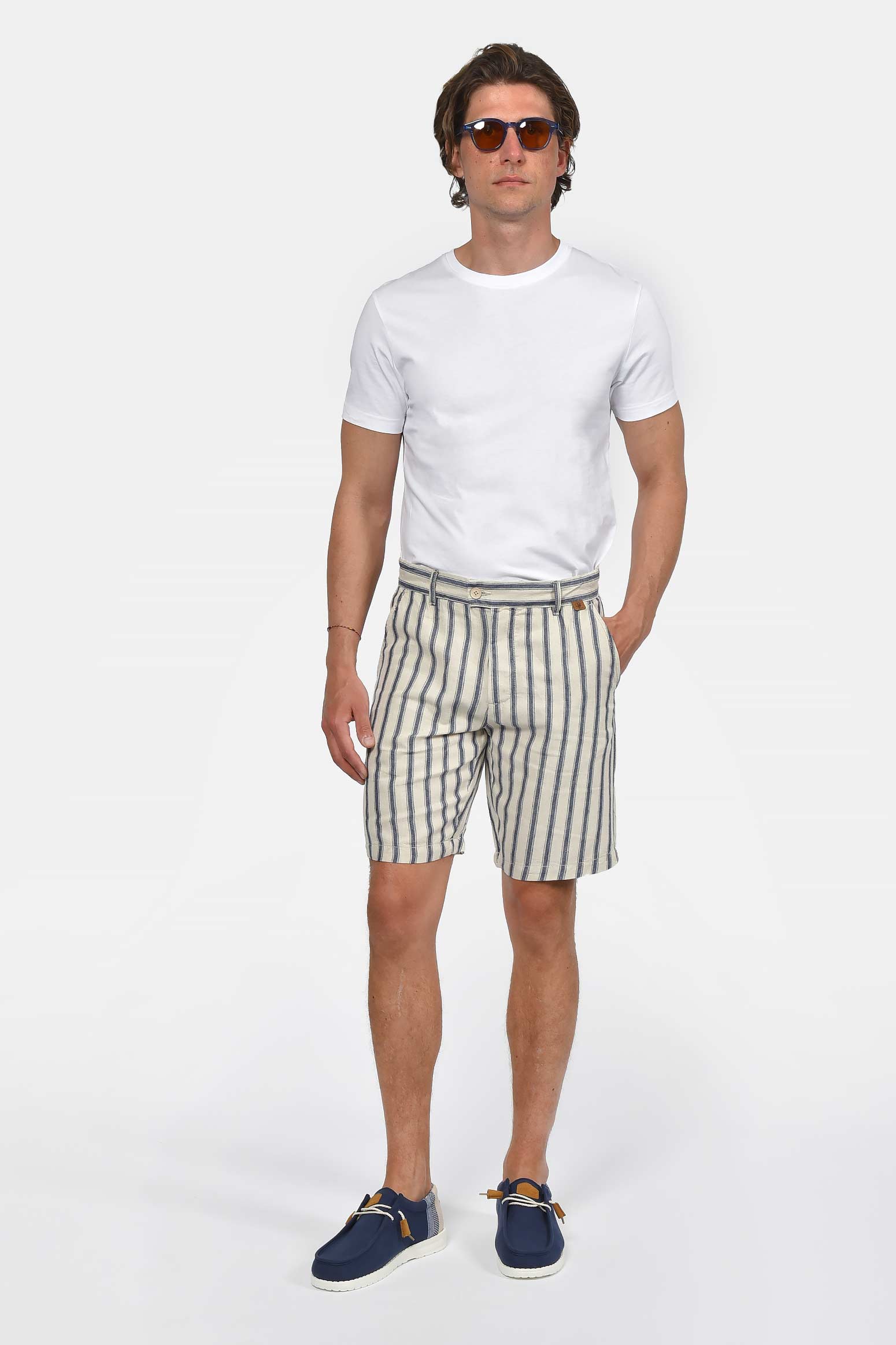 ανδρική-chinos-ριγέ-βερμούδα-normal-fit-με-έντονο-ριγέ-pattern-&-casual-summer-style