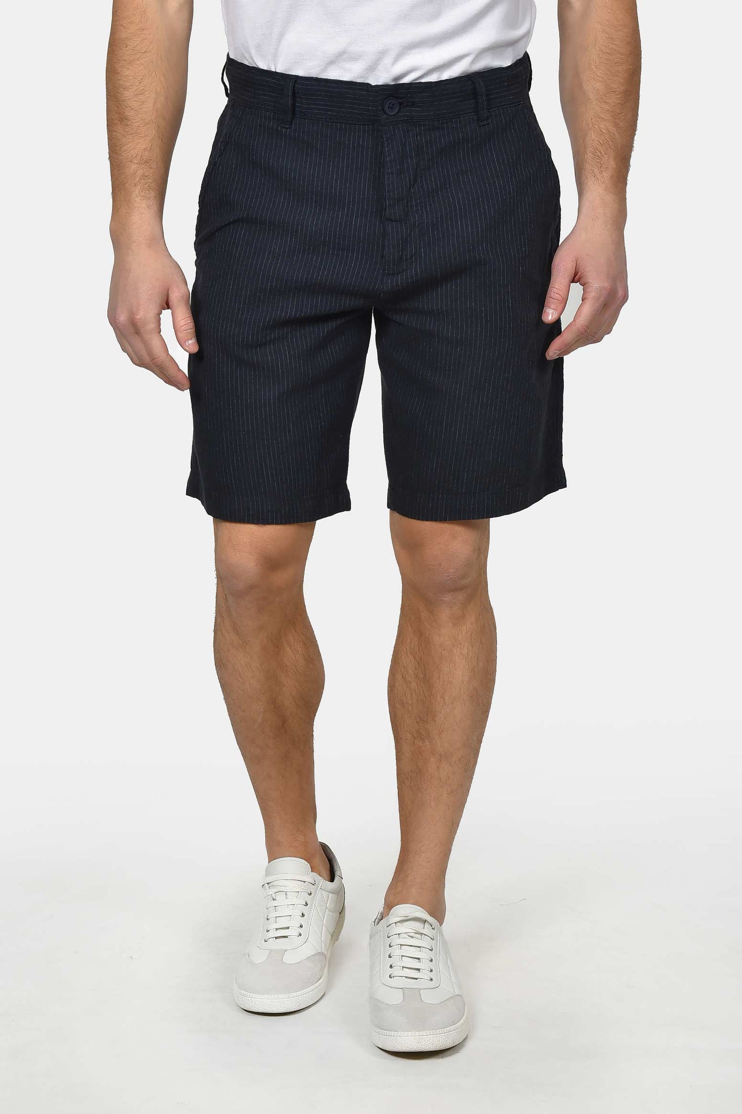 ανδρική-chinos-βερμούδα-normal-fit-από-λινό-&-βαμβάκι-με-λεπτό-ριγέ-pattern