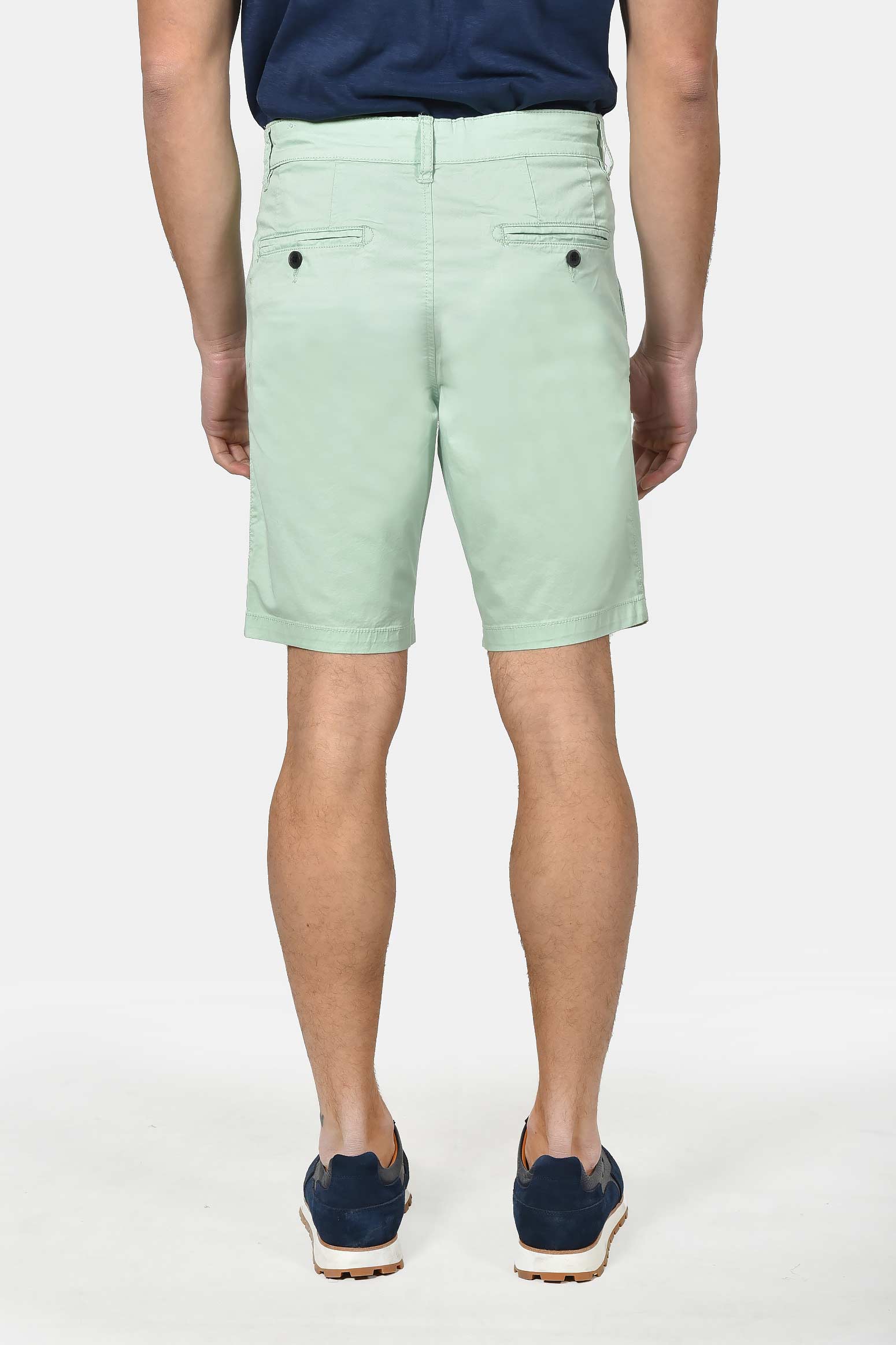 ανδρική-chinos-βερμούδα-βαμβακερή-normal-fit-με-πιέτες-για-άνετη-καλοκαιρινή-εμφάνιση