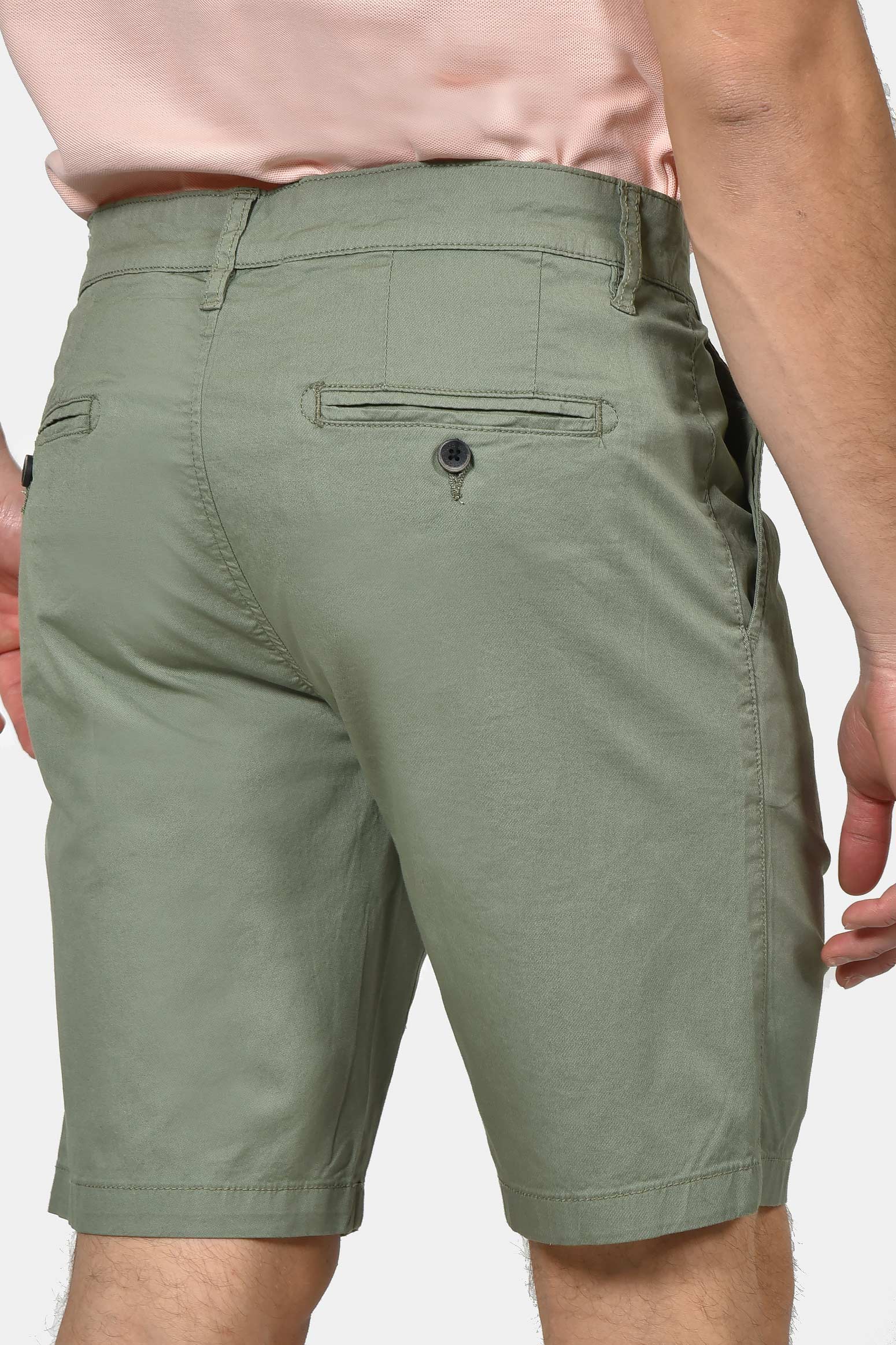 ανδρική-chinos-βερμούδα-βαμβακερή-normal-fit-με-πιέτες-για-άνετη-καλοκαιρινή-εμφάνιση