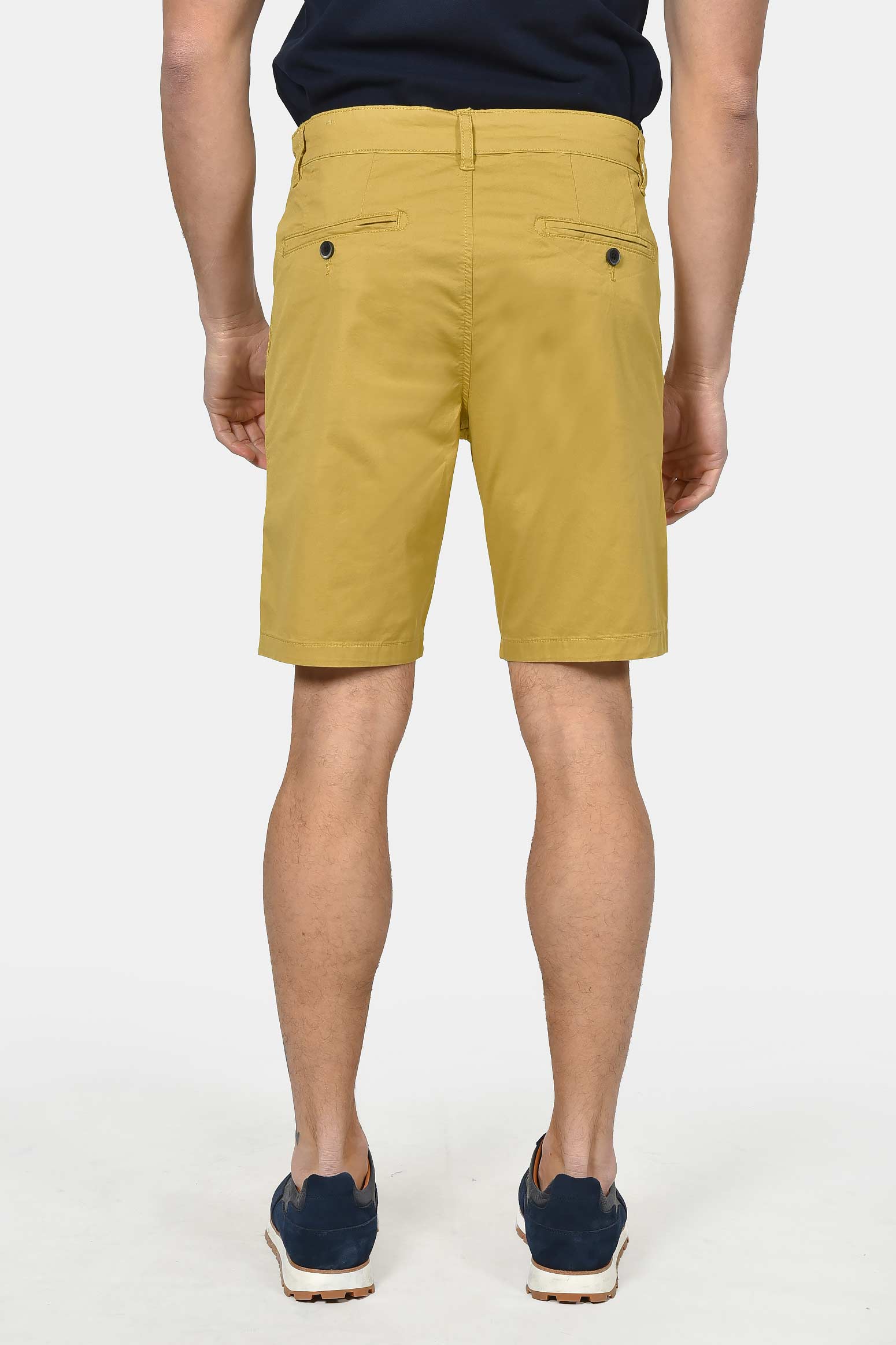 ανδρική-chinos-βερμούδα-βαμβακερή-normal-fit-με-πιέτες-για-άνετη-καλοκαιρινή-εμφάνιση