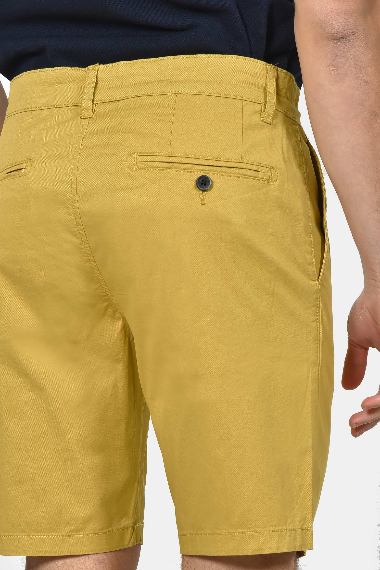 ανδρική-chinos-βερμούδα-βαμβακερή-normal-fit-με-πιέτες-για-άνετη-καλοκαιρινή-εμφάνιση