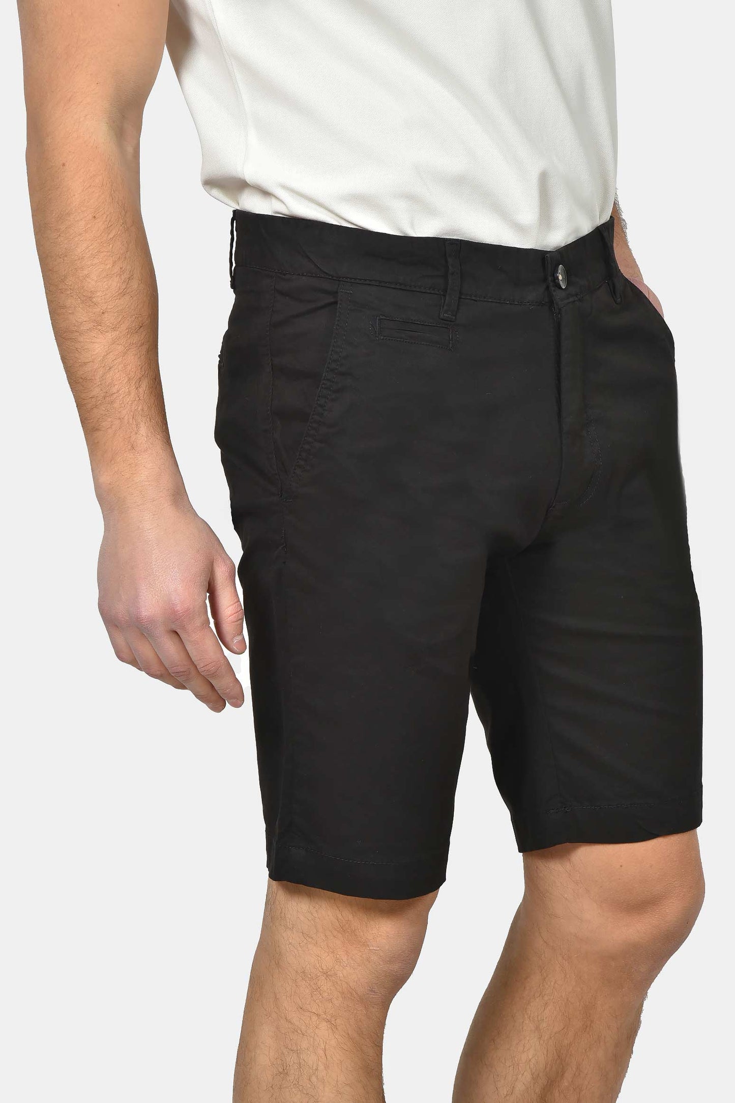 ανδρική-βαμβακερή-chinos-βερμούδα-slim-fit-με-καθαρή-γραμμή-&-ελαστική-άνεση