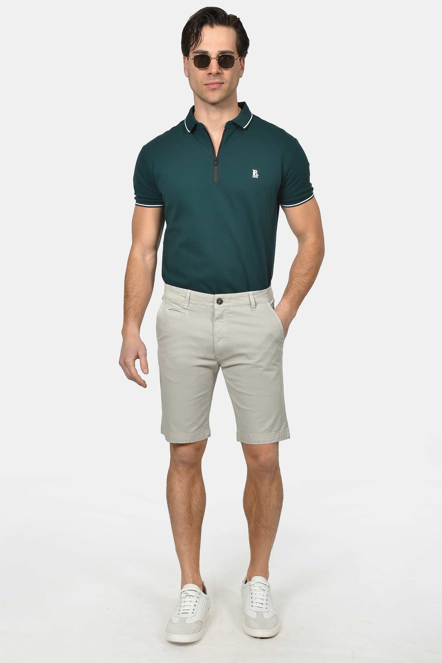 ανδρική-βαμβακερή-chinos-βερμούδα-slim-fit-με-καθαρή-γραμμή-&-ελαστική-άνεση