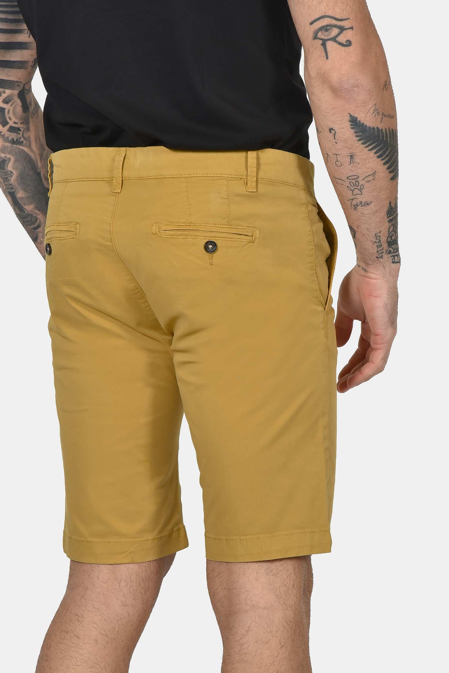 ανδρική-βαμβακερή-chinos-βερμούδα-slim-fit-με-καθαρή-γραμμή-&-ελαστική-άνεση