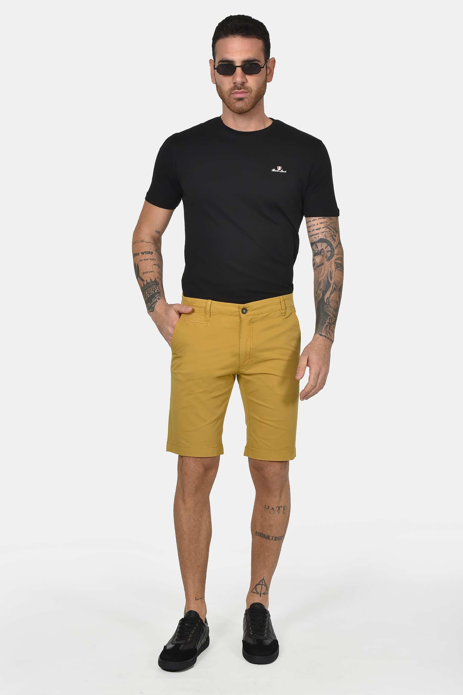 ανδρική-βαμβακερή-chinos-βερμούδα-slim-fit-με-καθαρή-γραμμή-&-ελαστική-άνεση