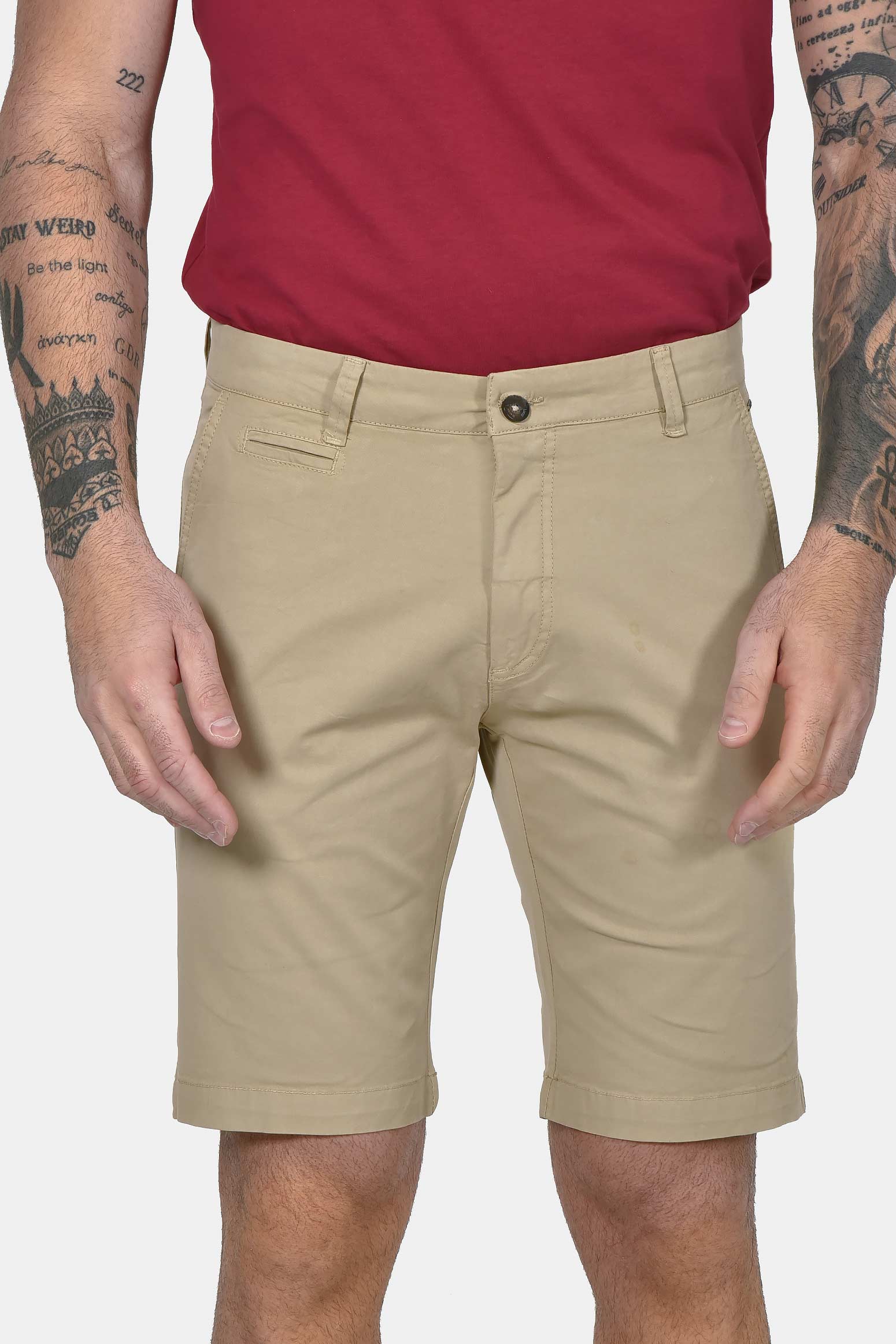 ανδρική-βαμβακερή-chinos-βερμούδα-slim-fit-με-καθαρή-γραμμή-&-ελαστική-άνεση
