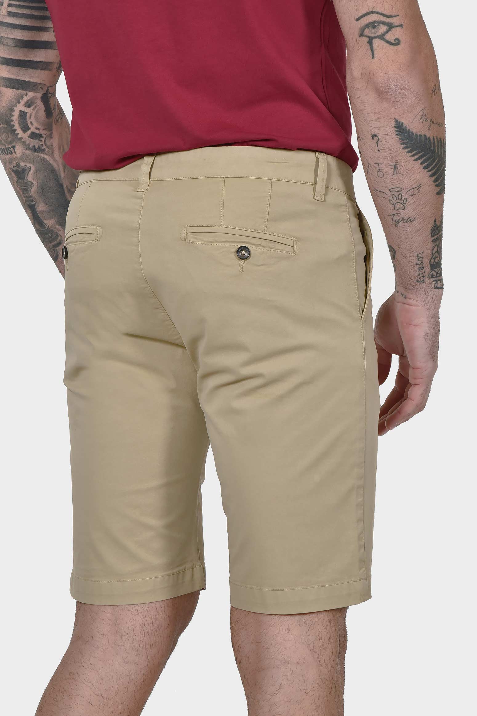 ανδρική-βαμβακερή-chinos-βερμούδα-slim-fit-με-καθαρή-γραμμή-&-ελαστική-άνεση