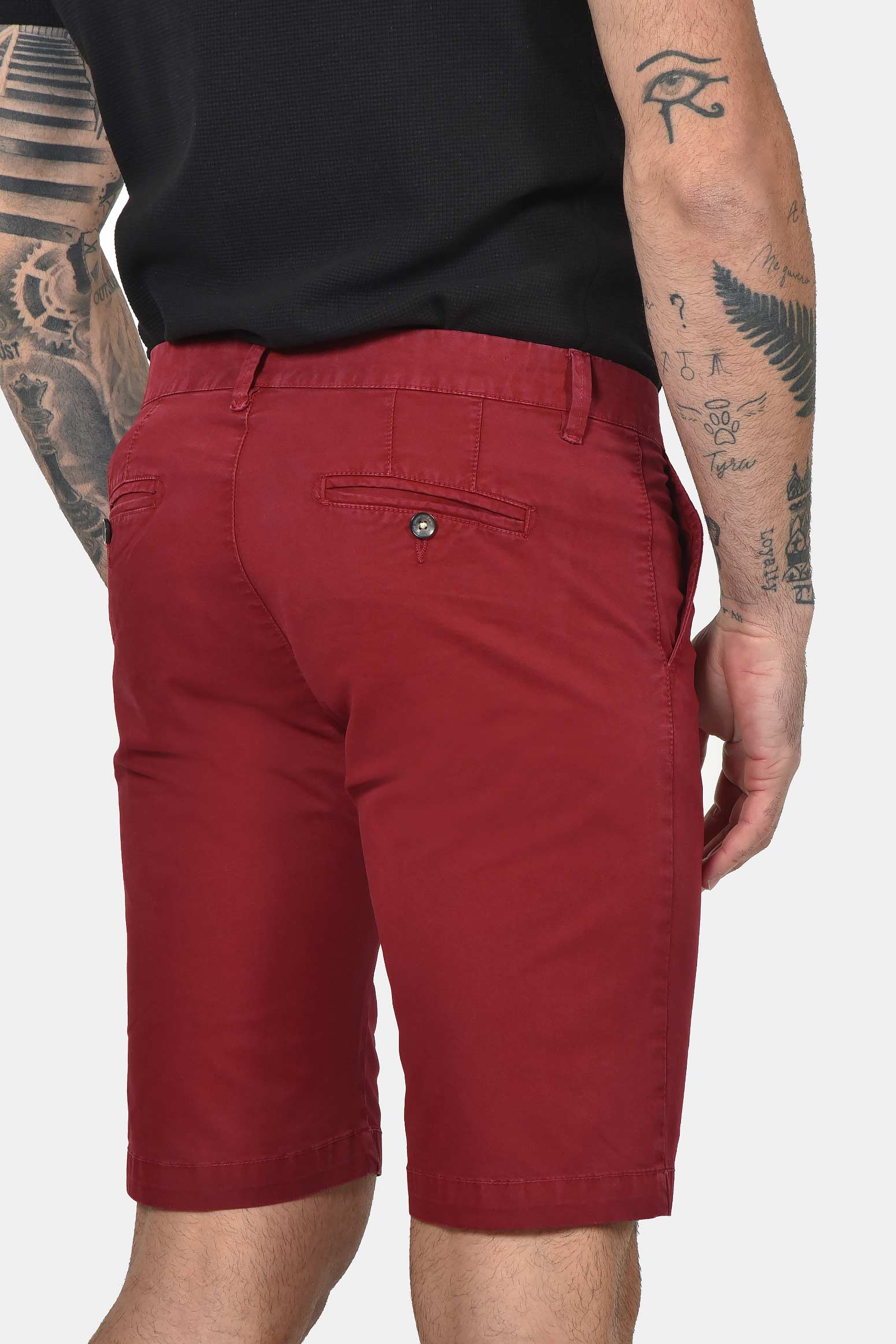 ανδρική-βαμβακερή-chinos-βερμούδα-slim-fit-με-καθαρή-γραμμή-&-ελαστική-άνεση