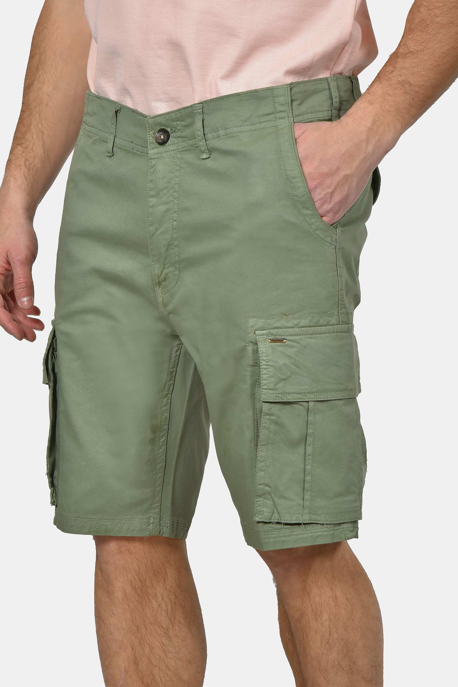 ανδρική-cargo-βερμούδα-slim-fit-με-πλαϊνές-τσέπες-&-ελαστική-άνεση-κινήσεων