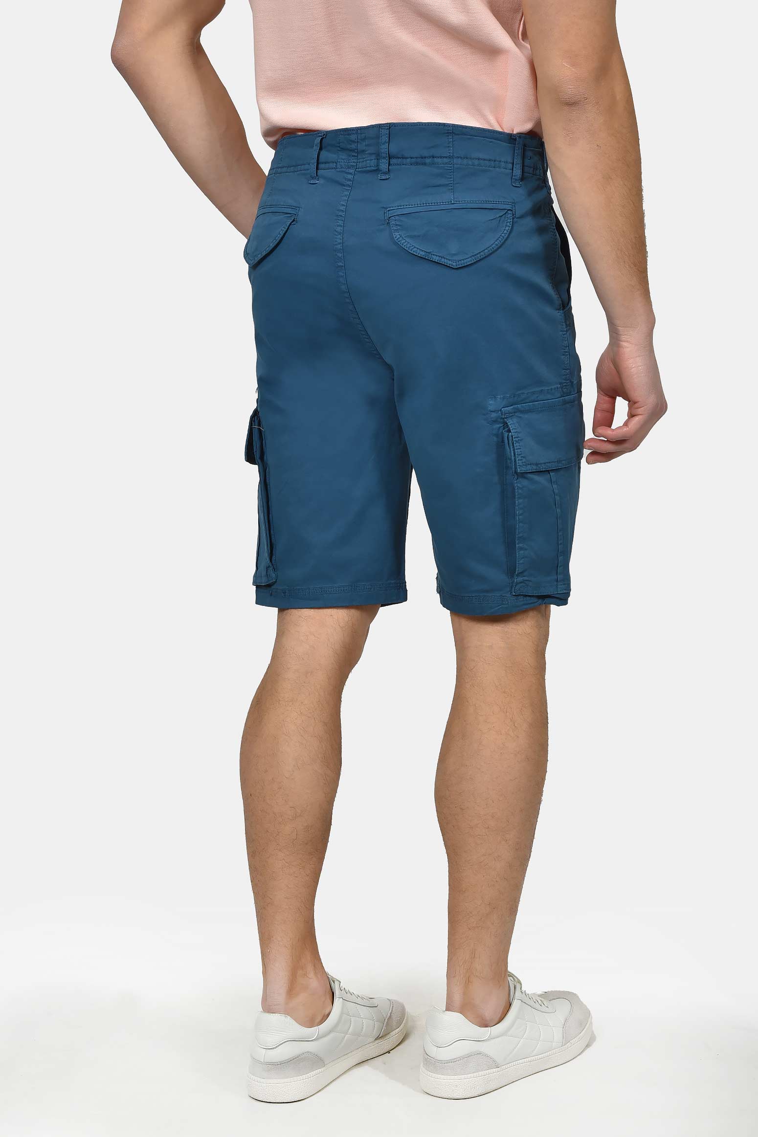 ανδρική-cargo-βερμούδα-slim-fit-με-πλαϊνές-τσέπες-&-ελαστική-άνεση-κινήσεων